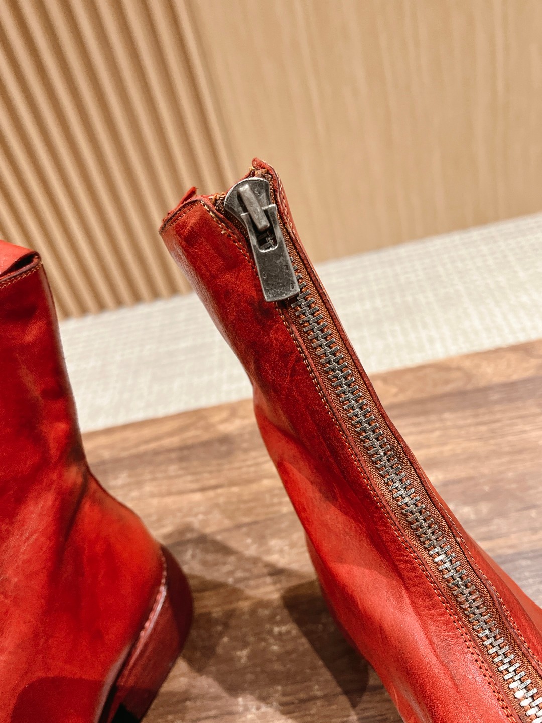 Unique Handmade Shoes with Vintage Charm and Comfort - 图片 8