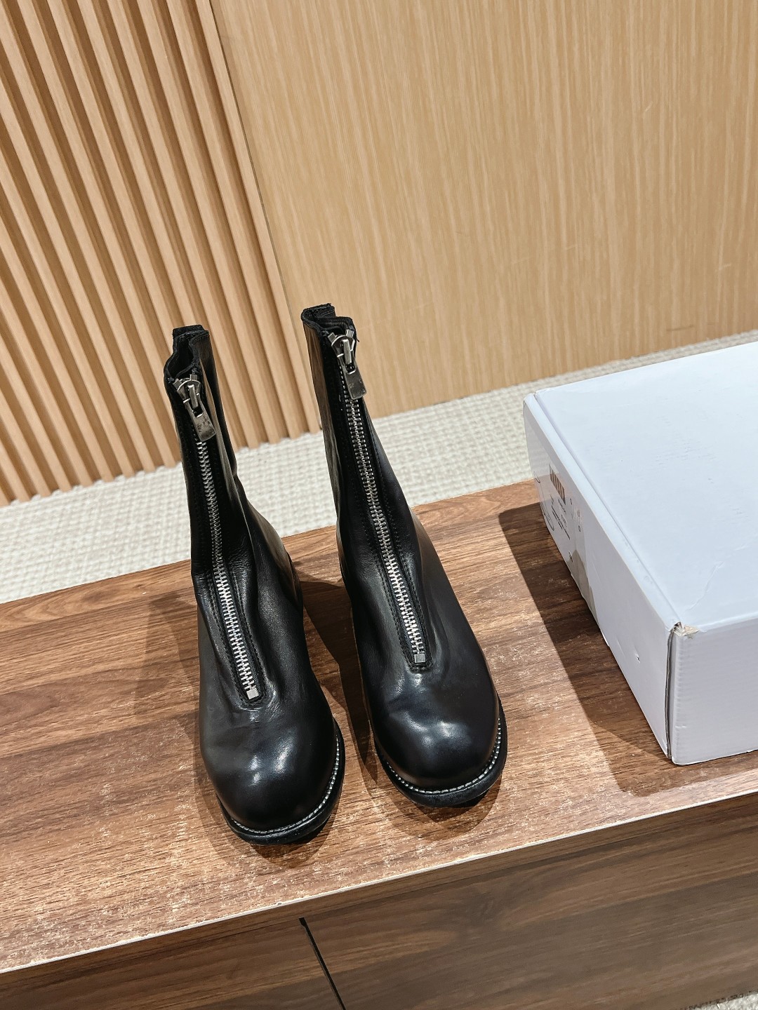 Unique Handmade Shoes: Guidi #Guetti Chelsea Wrinkles Rehabilitation