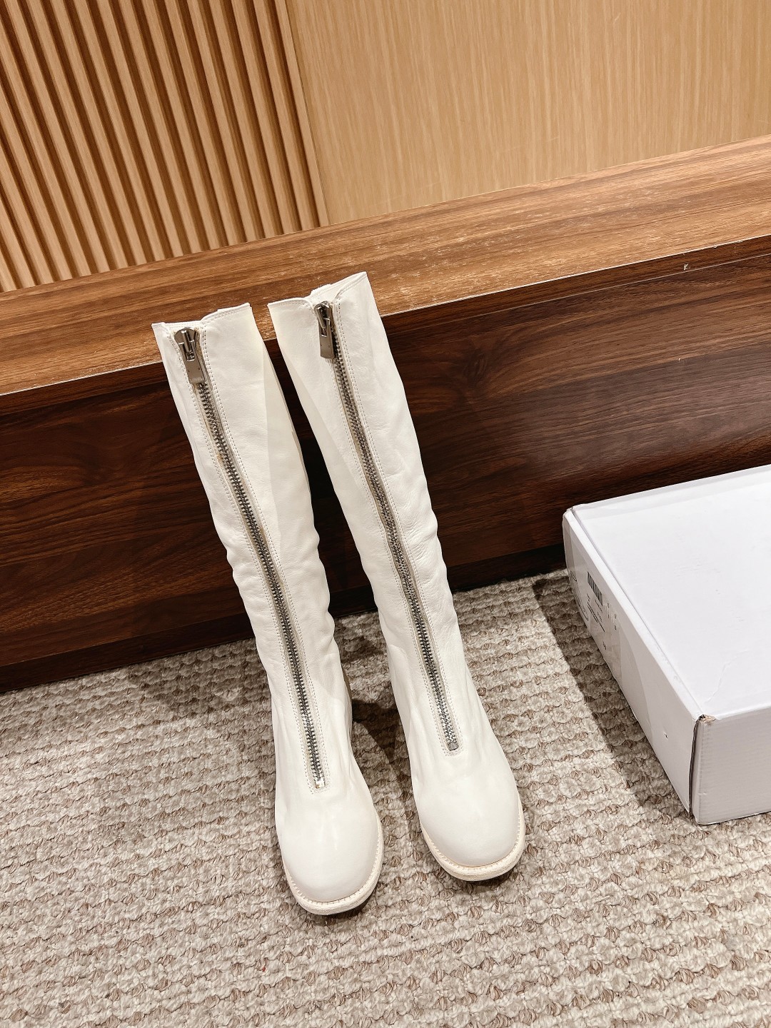 Unique Handmade Guidi Chelsea Shoes: Vintage Style, Comfortable Fit, Timeless Appeal
