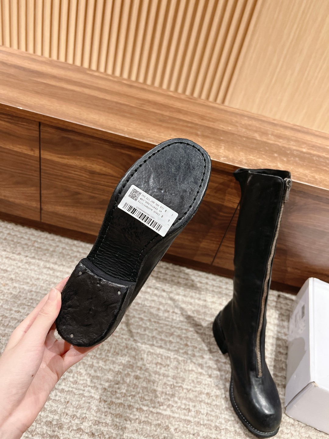 Unique Handmade Guidi Chelsea Shoes with Natural Aging Characteristics - 图片 9