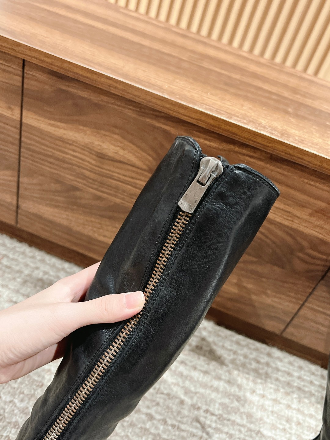 Unique Handmade Guidi Chelsea Shoes with Natural Aging Characteristics - 图片 7