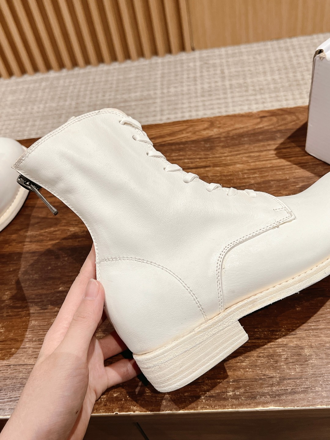 GUIDI #Guetti Revives Vintage Chelsea Shoes with Unique Features and Natural Aging. - 图片 7