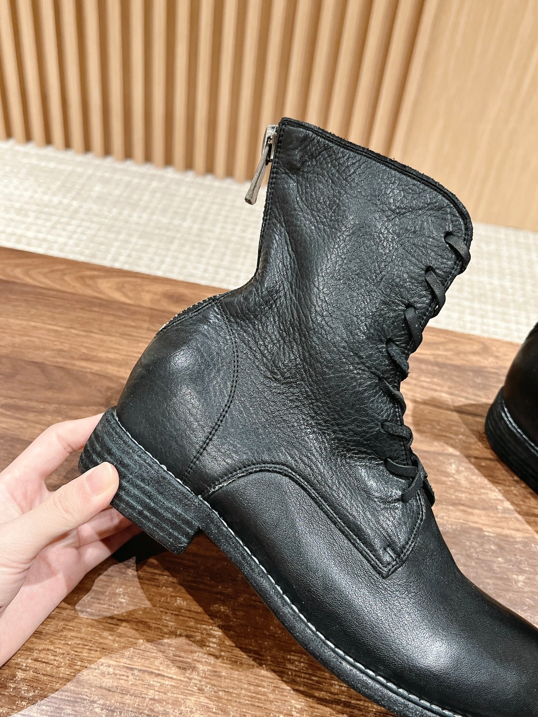 GUIDI #Guetti Revives Old Chelsea Wrinkled Shoes with Unique Features - 图片 7