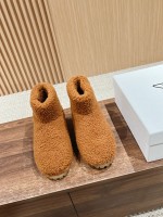 πππππ#Prada's new hairy snow boots Maillard boots π» So soft, warm and cute Triangular logo + synthetic sheep wool planting original mold opening raw glue sole Size: 35-39 (40 custom made without return) 1 πππππ#Prada’s new hairy snow boots Maillard boots π» So soft, warm and cute Triangular logo + synthetic sheep wool planting original mold opening raw glue sole Size: 35-39 (40 custom made without return)