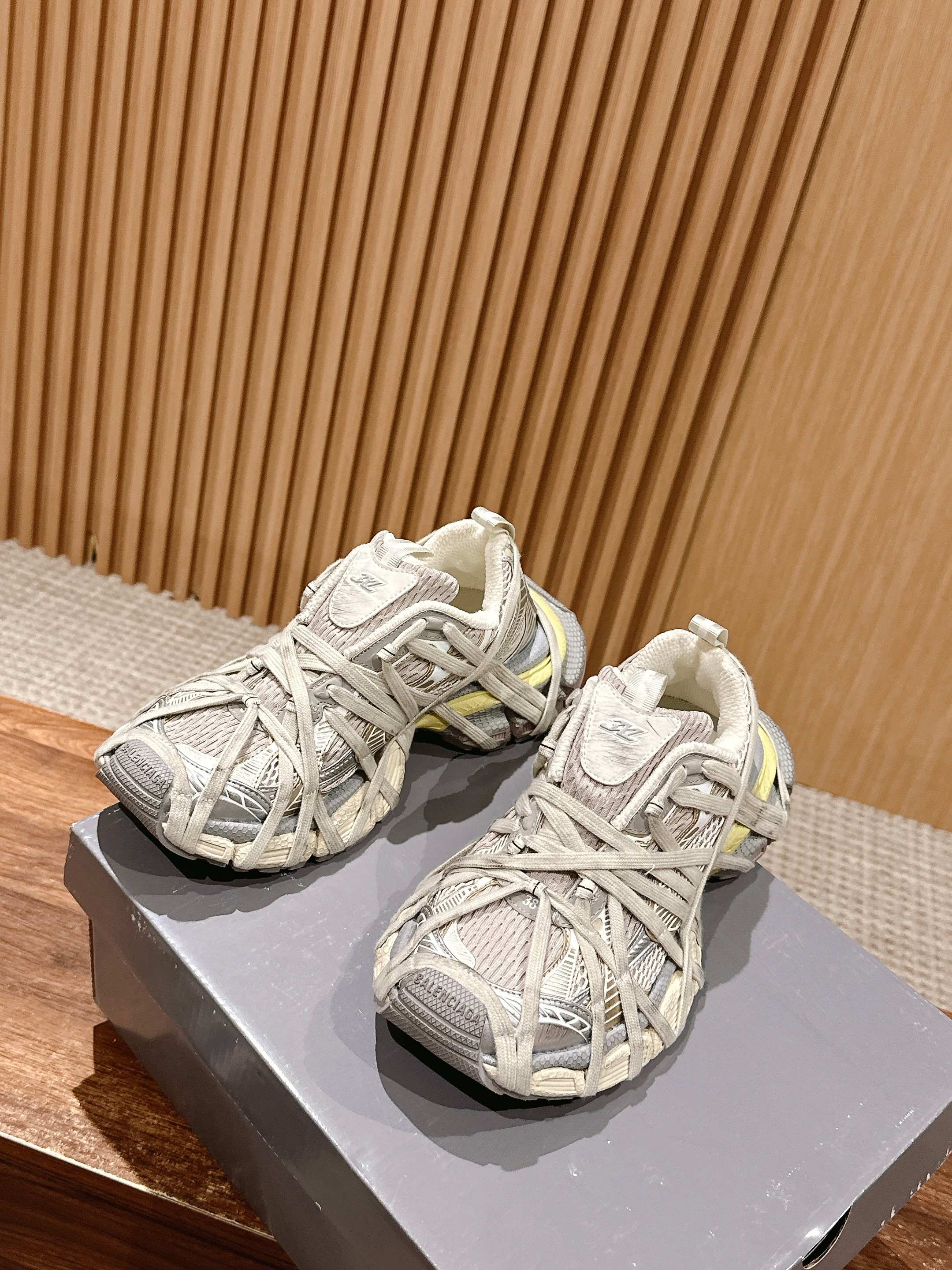 Balenciaga 3XL Extreme Lace: Comfortable Shoes with Secure Fit - 图片 4