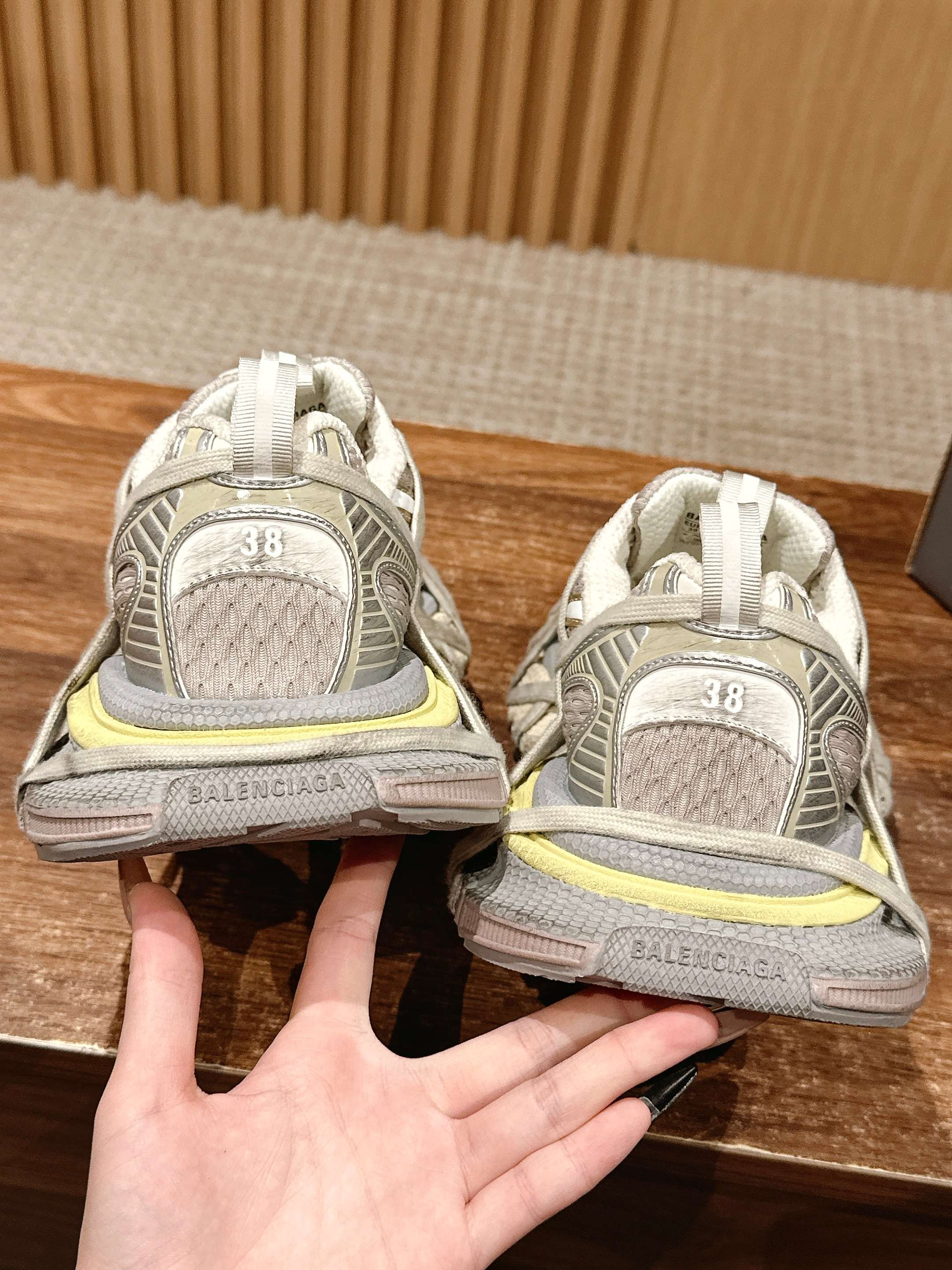 Balenciaga 3XL Extreme Lace: Comfortable Shoes with Secure Fit - 图片 7