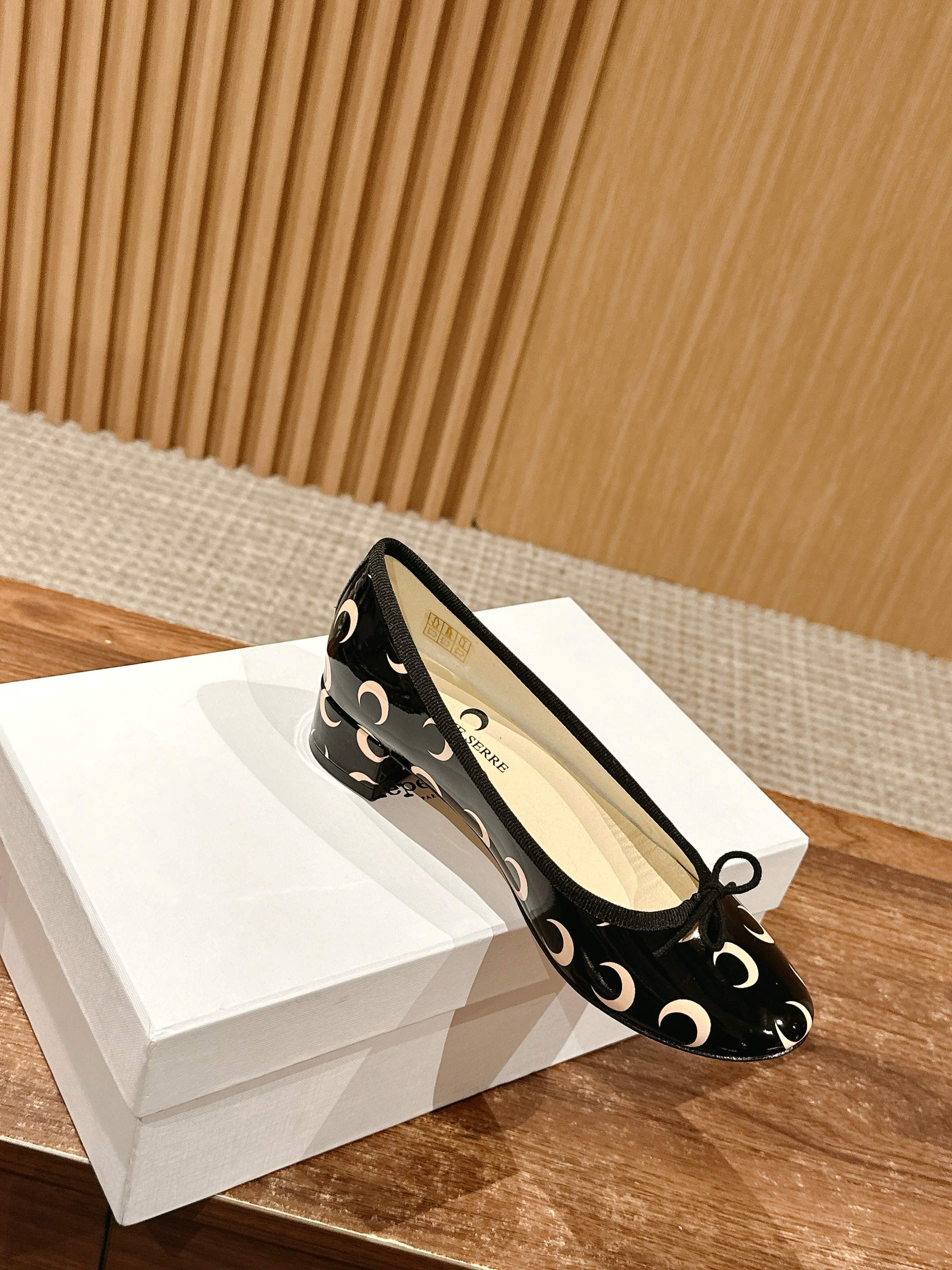 Repetto x MarineSerre Collaboration: Ballet Shoes with a Modern Twist - 图片 3