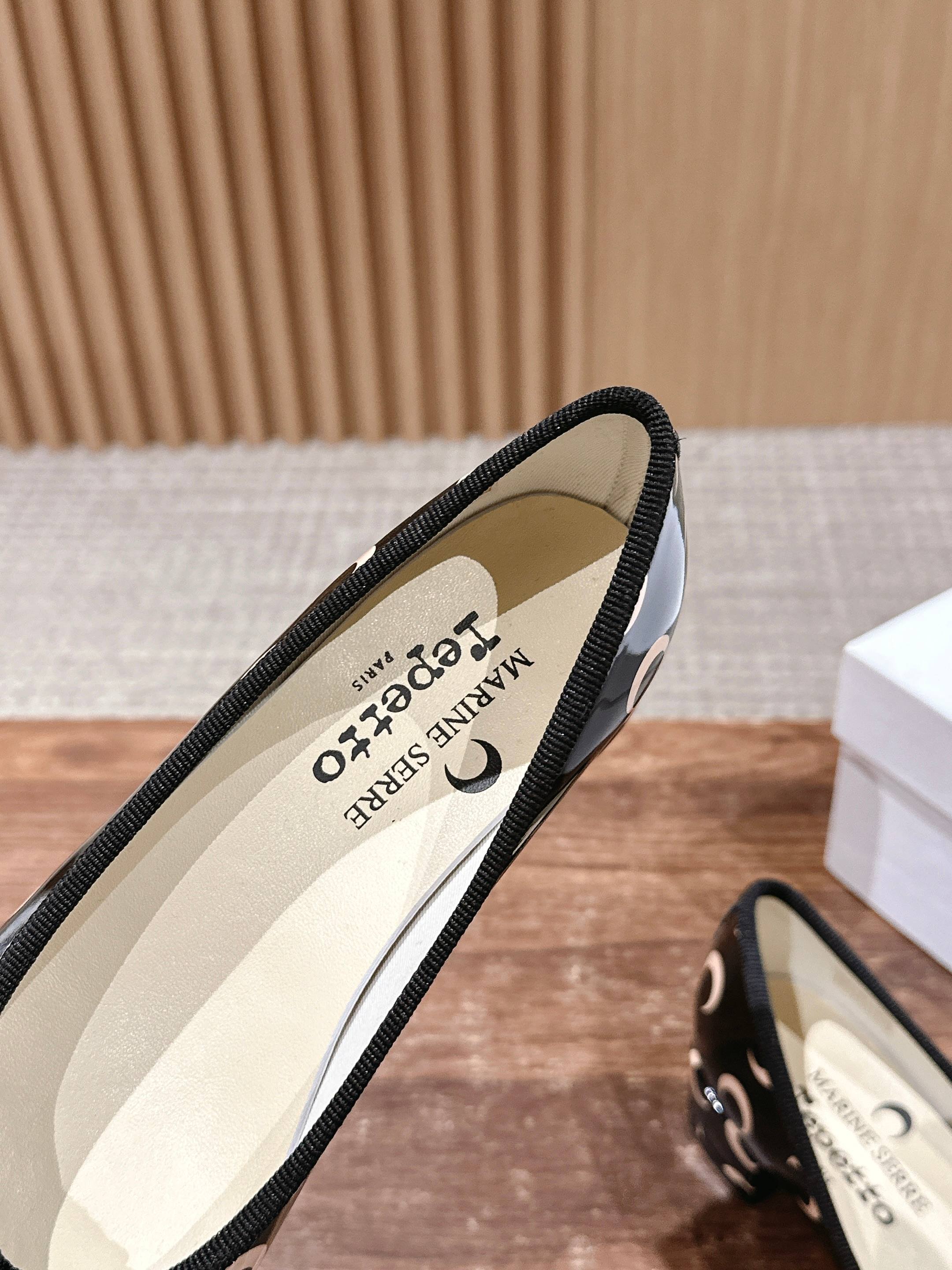 Repetto x MarineSerre Collaboration: Ballet Shoes with a Modern Twist - 图片 6