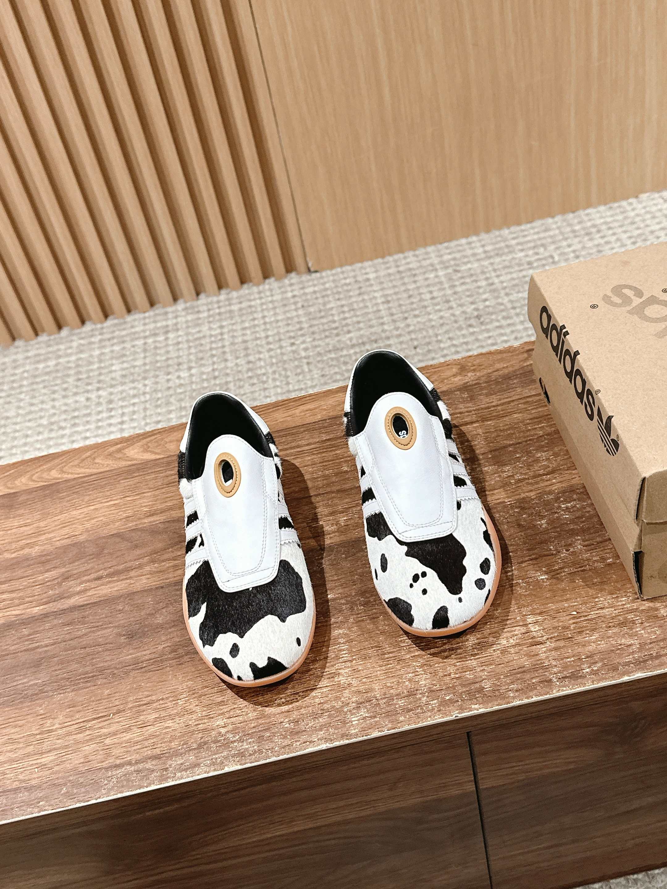 Adidas Springser Taekwondo Shoes: Comfortable and Stylish Footwear for Training and Leisure - 图片 9