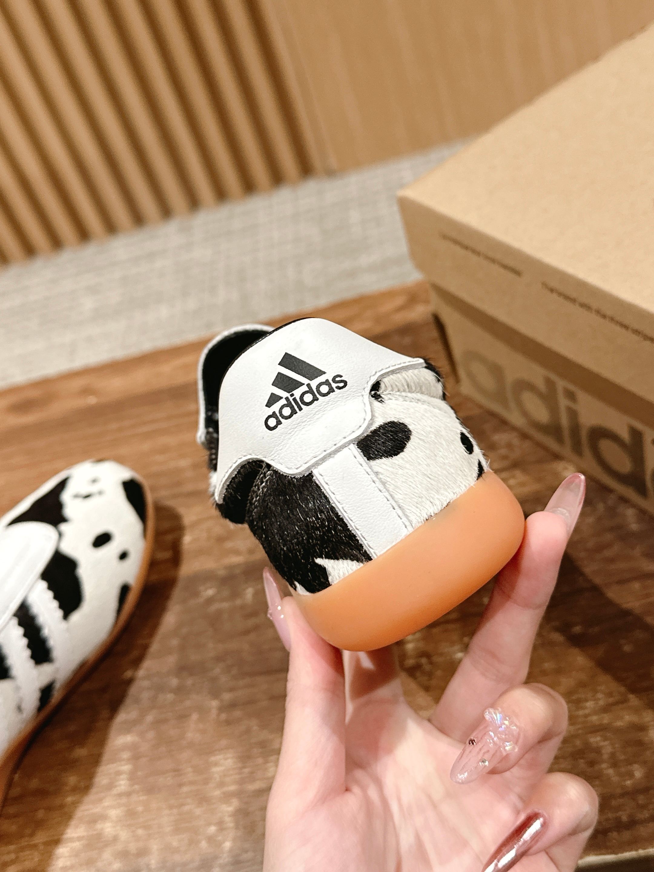 Adidas Springser Taekwondo Shoes: Comfortable and Stylish Footwear for Training and Leisure - 图片 7