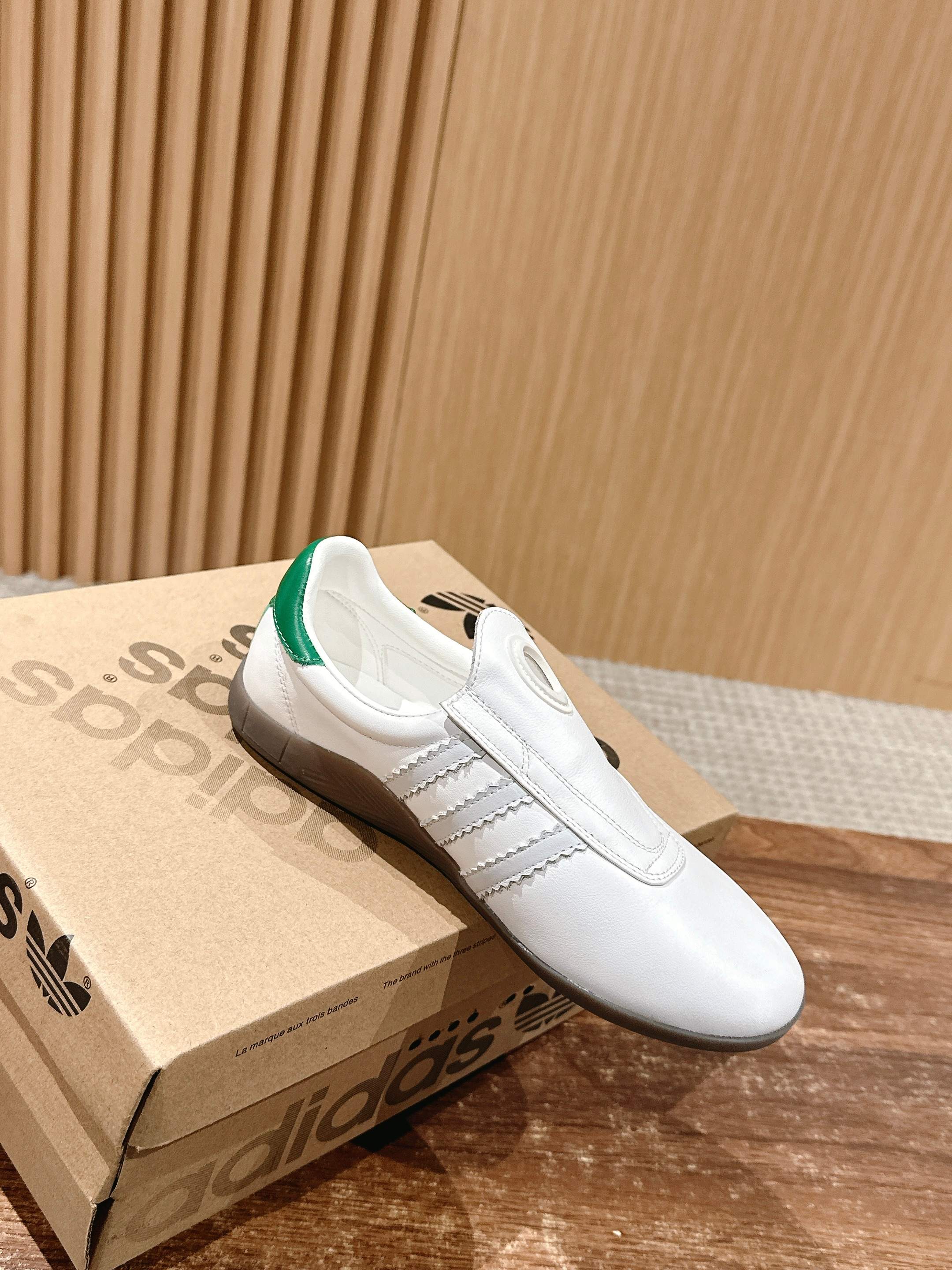Adidas Springser Taekwondo Shoes: Comfortable and Stylish Footwear for Leisure and Training - 图片 3