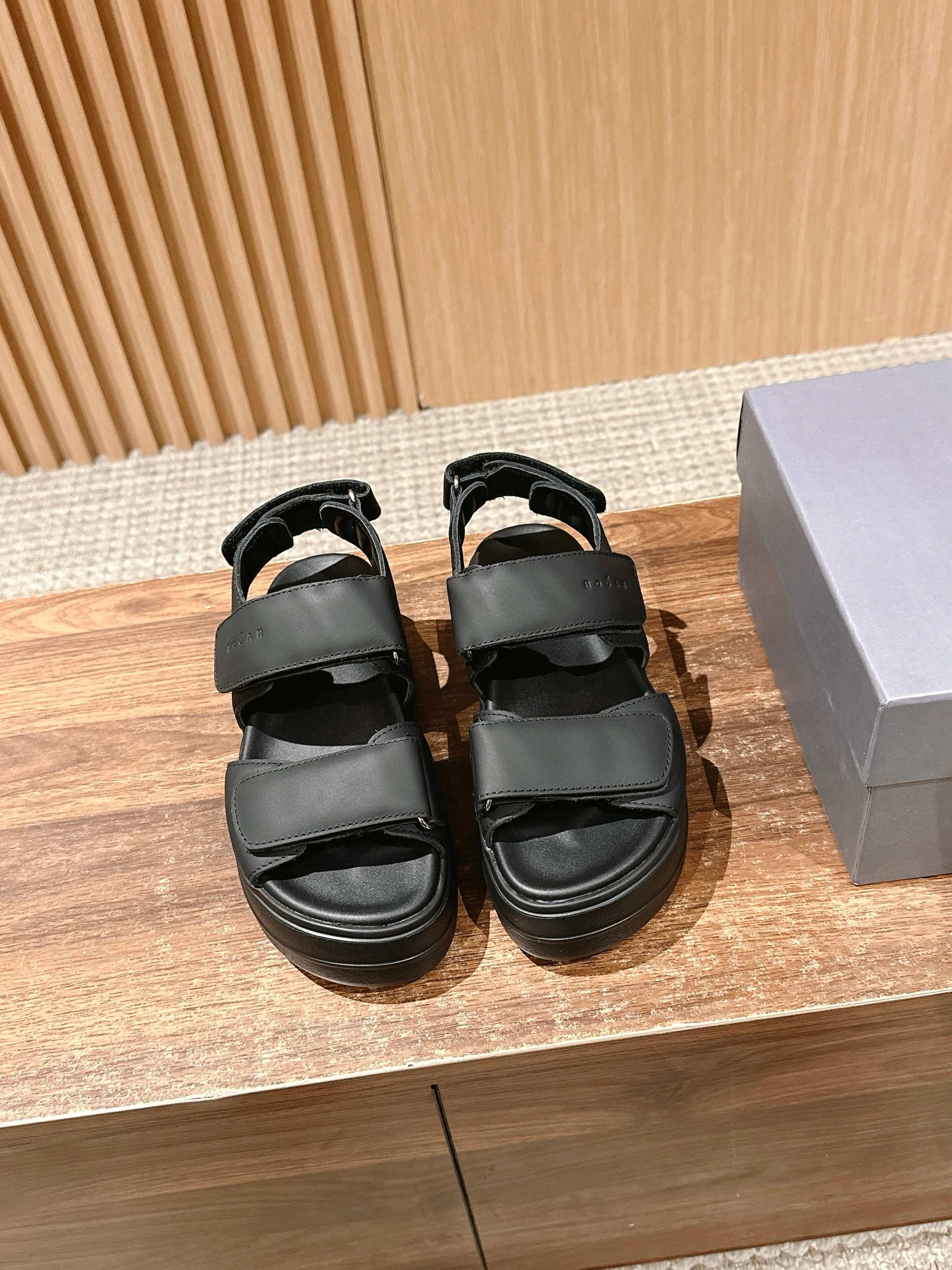 Hogan Skyscraper Sandals: Cloud-Like Comfort and Style in Modular Design