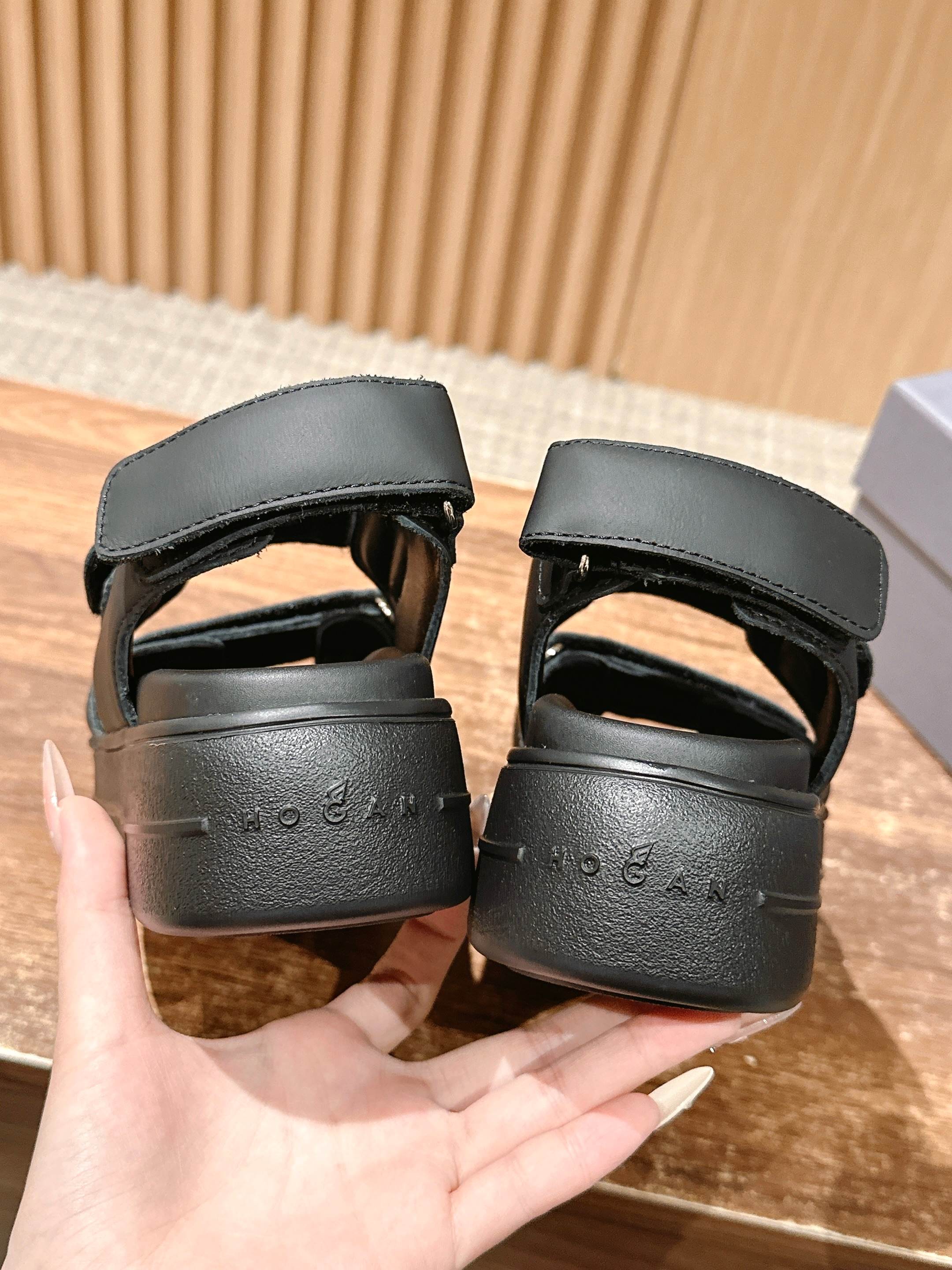 Hogan Skyscraper Sandals: Cloud-Like Comfort and Style in Modular Design - 图片 6