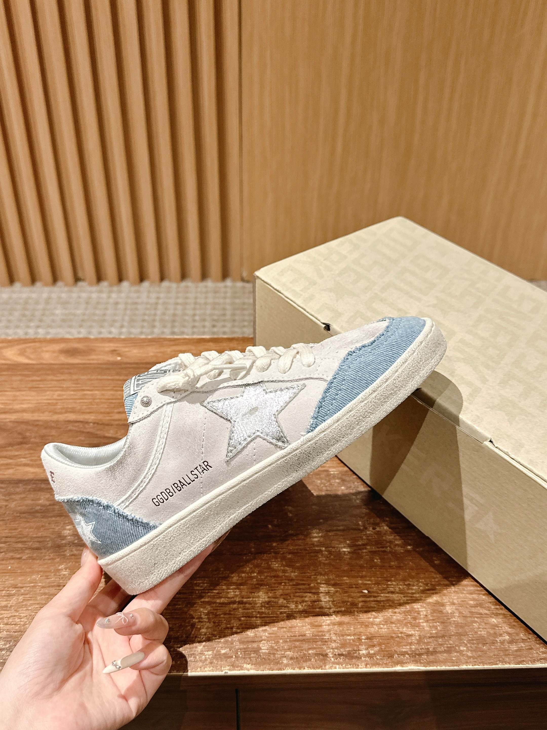 “700 Million Golden Goose: BALLSTAR Real Shoes Crafted with Italian Handicrafts” - 图片 5