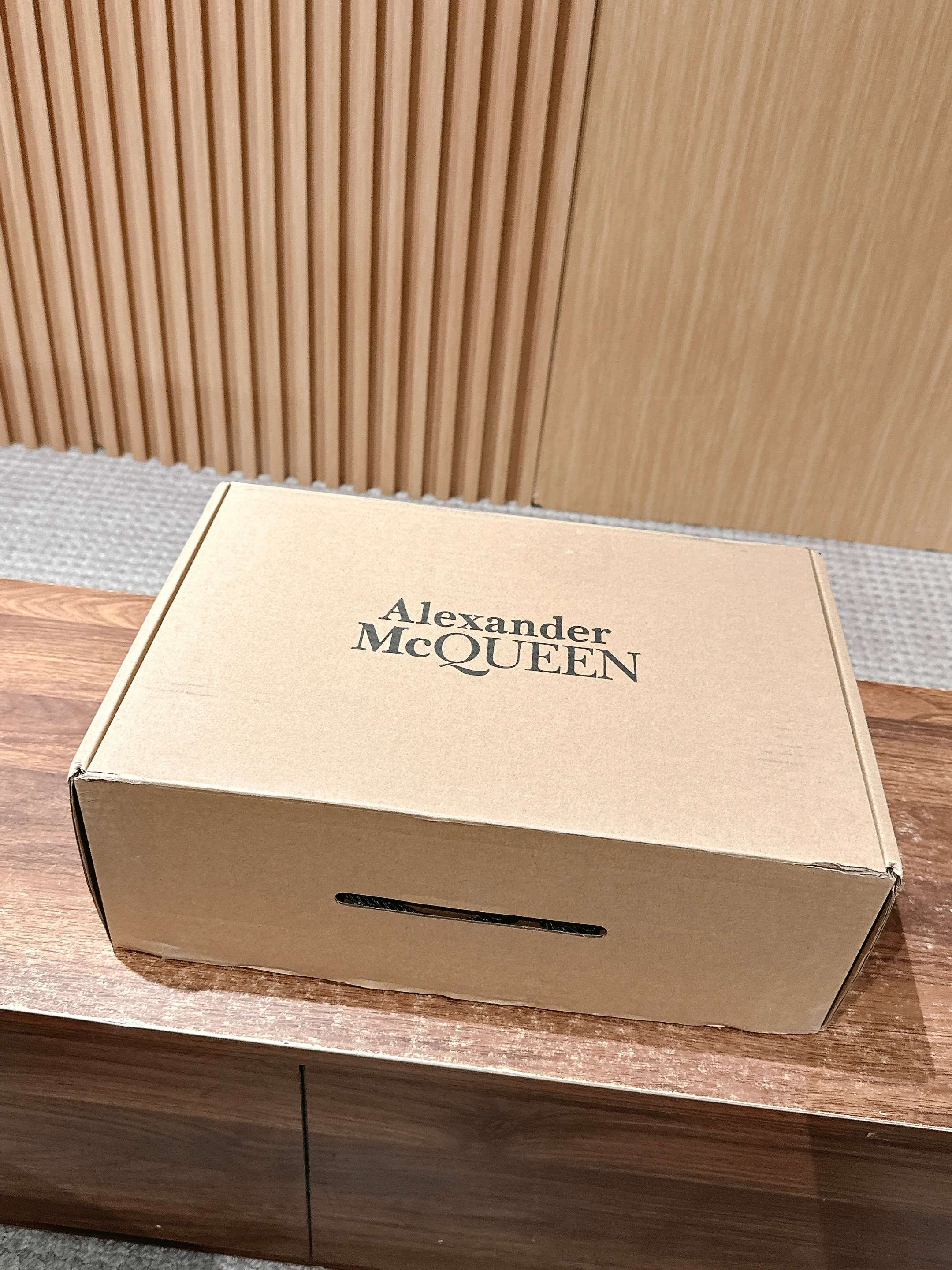 NO:402377,Full package., casual shoes/sports shoes, sneakers19860909全套包装.,休闲鞋/运动鞋,sneakers,Women's Shoes