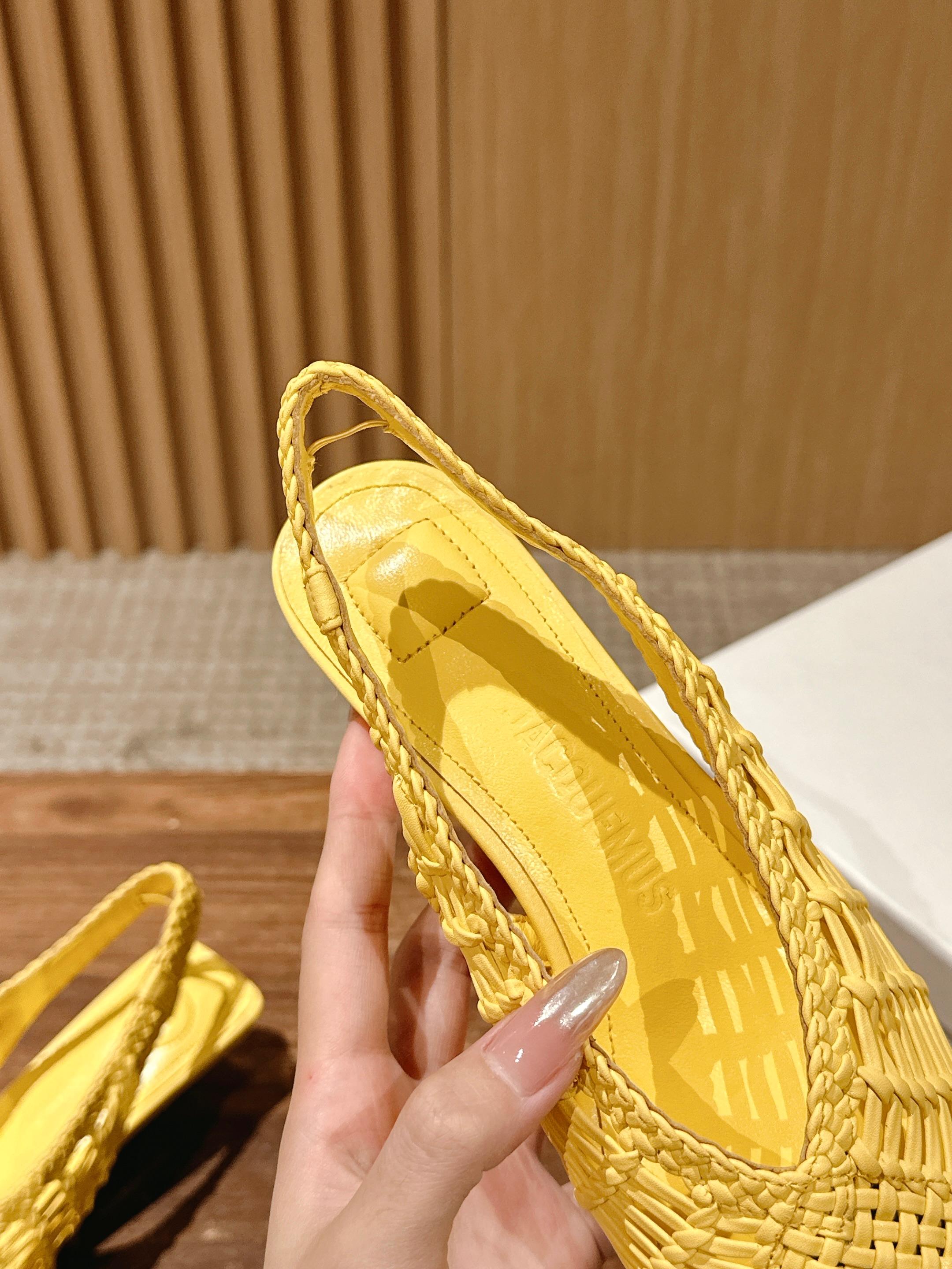 JACQUEMUS 2025/SS New Collection: Low Cubisto Banane35 Leather Heels Review - 图片 6