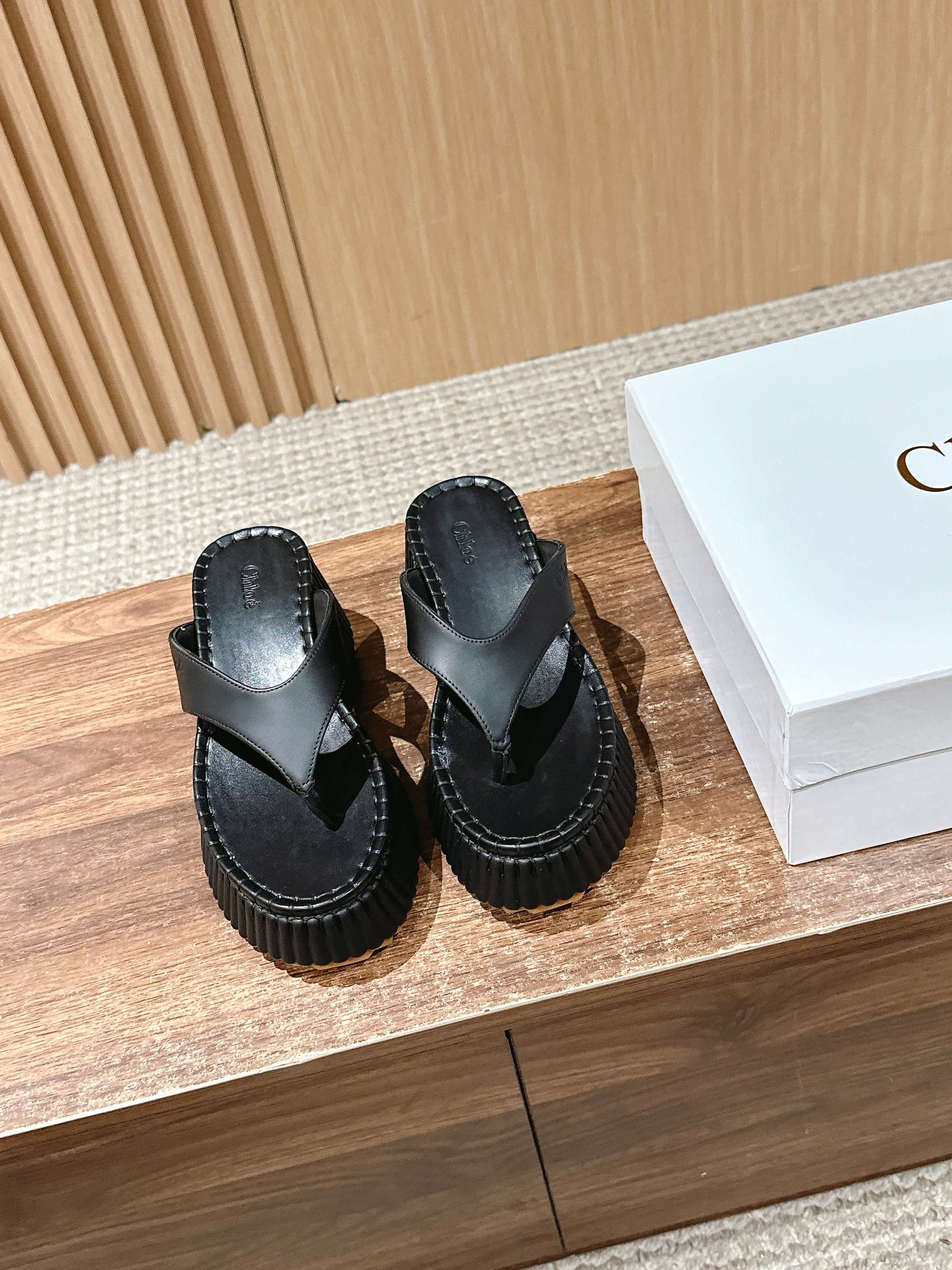 672 Chloe Cloysa Quick Hydrating Shoes: Nana Family’s New Star Partners