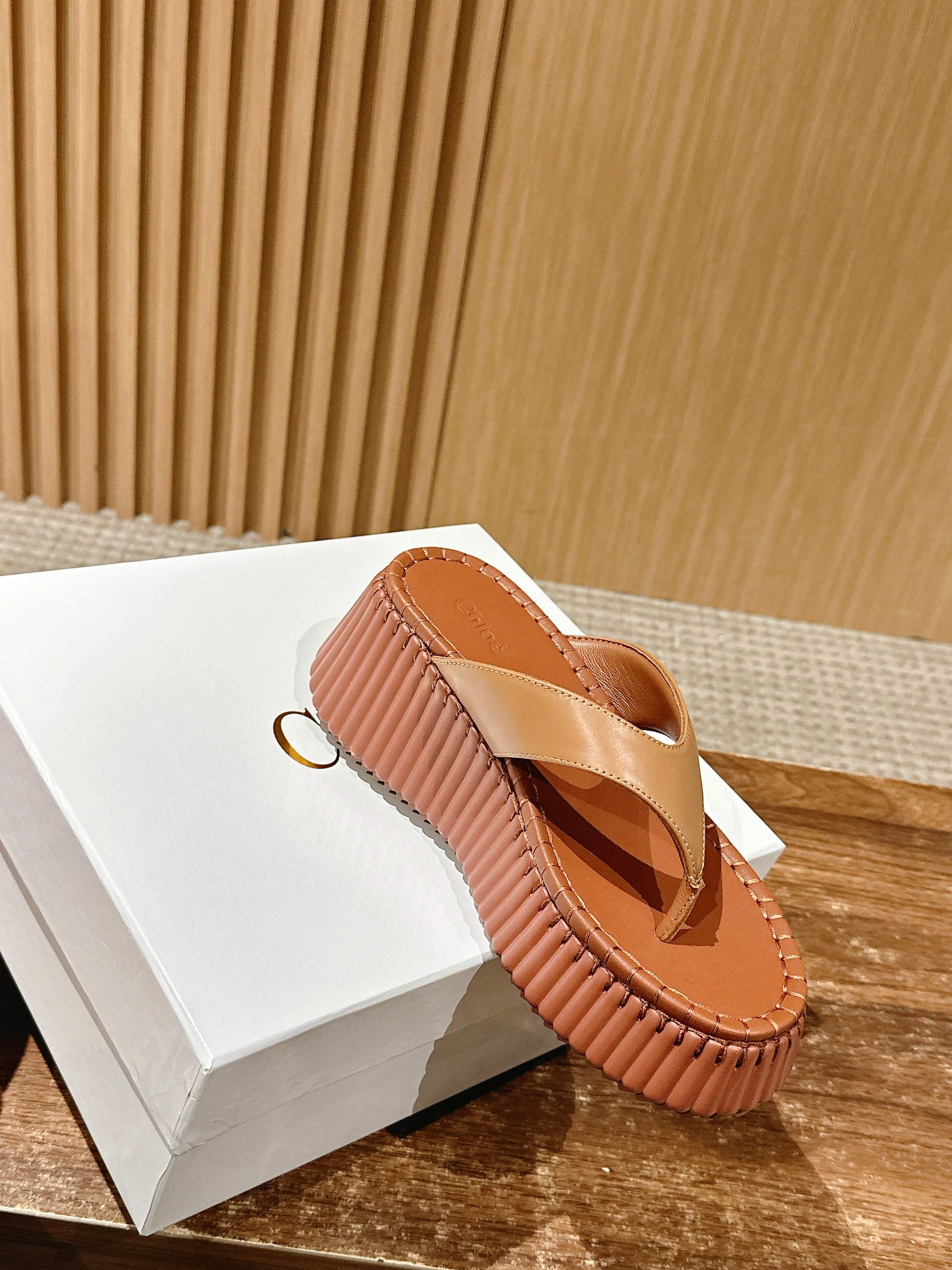 672 Chloe Cloysa Quick Hydrating Shoes: Nana Family’s New Star Partners - 图片 3