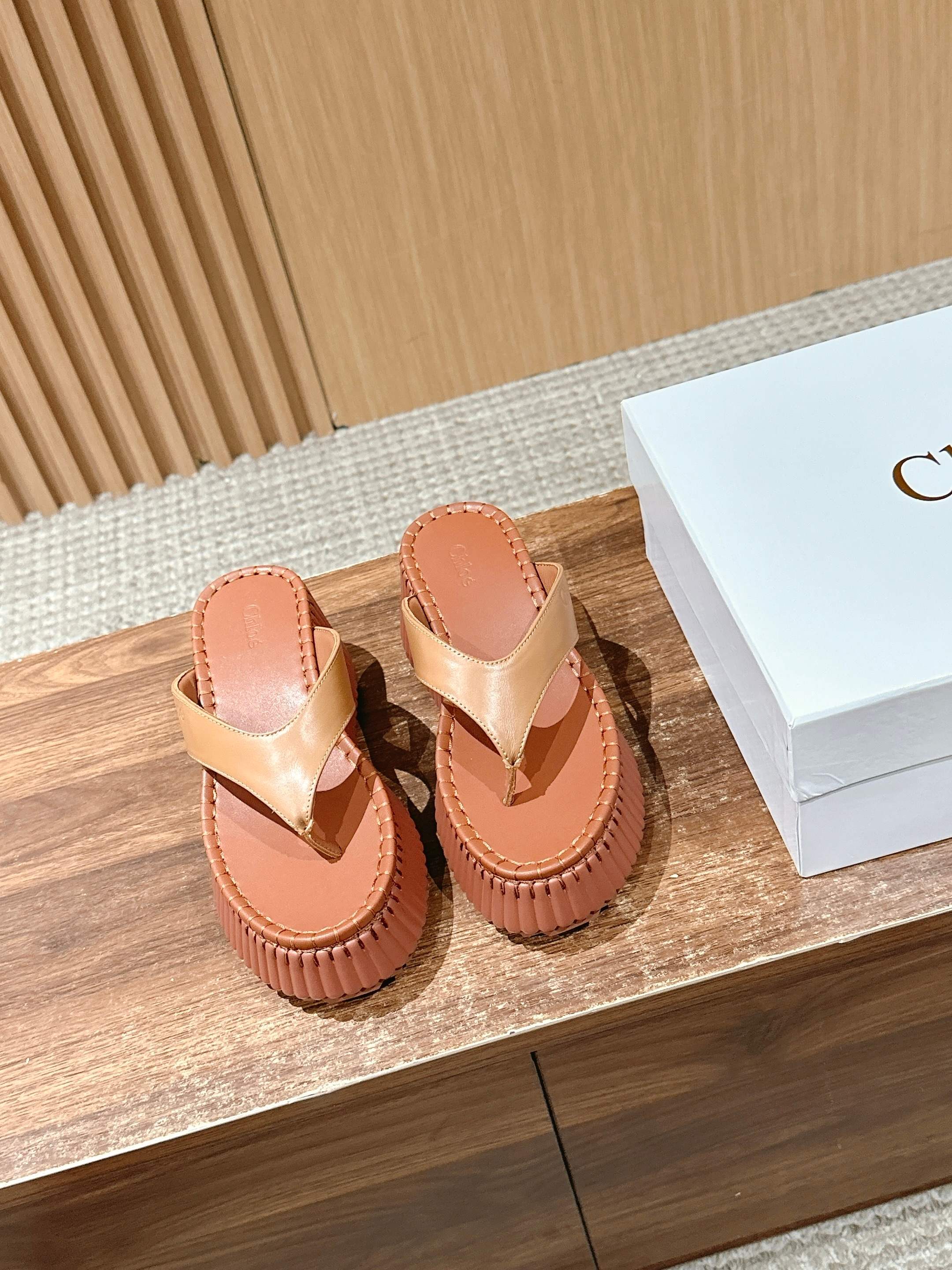 672 Chloe Cloysa Quick Hydrating Shoes: Nana Family’s New Star Partners - 图片 1