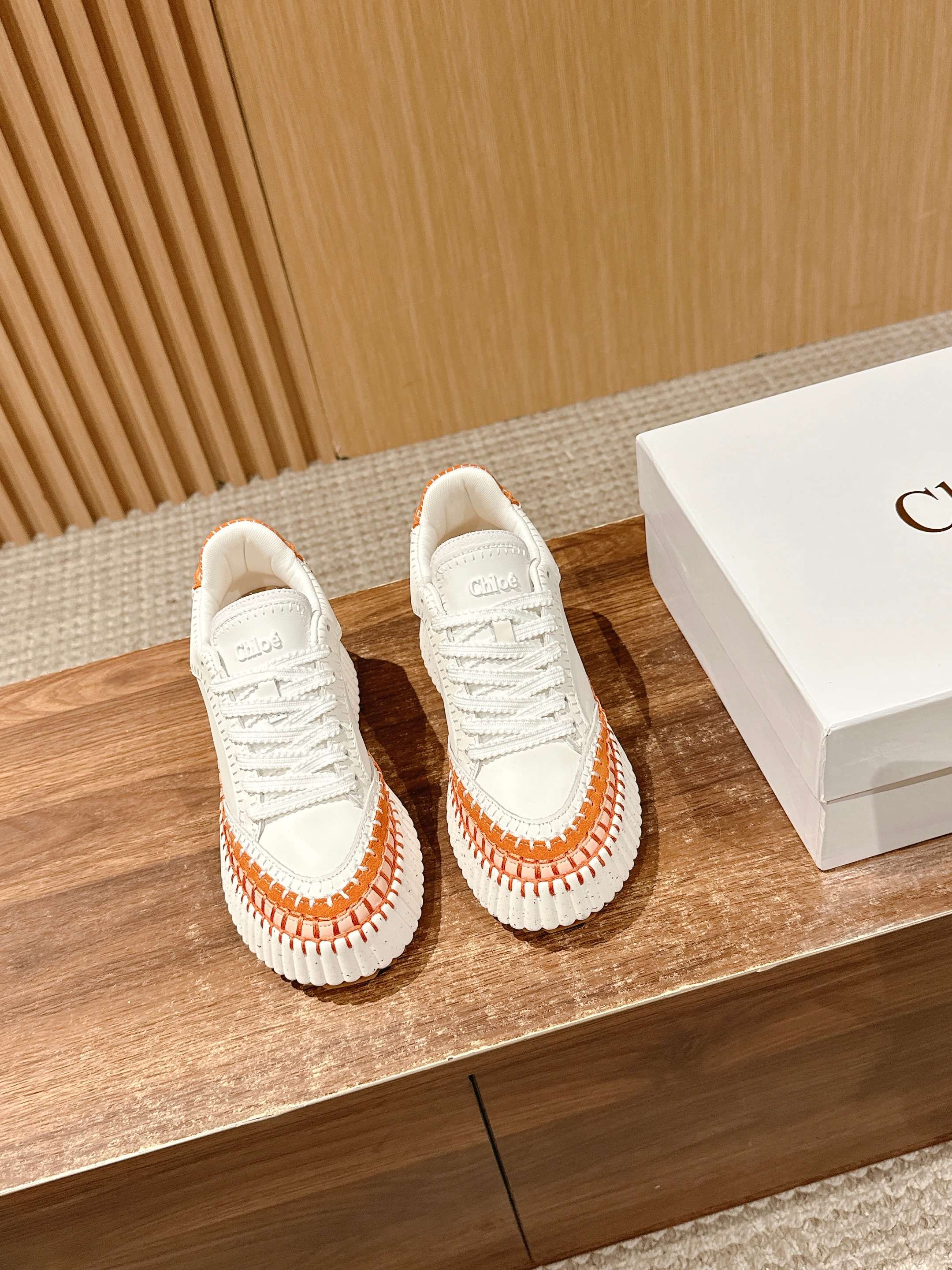 NO:419326,#Koyi's new sneakers, white shoes, Joey Yung and Sun Yi and Song Qian's star style, raw materials are made of renewable biomaterials, fully hand-sewn mark thread, visible to the naked eye, all hand-made, environmental protection and fashion set together to outline the fresh atmosphere of spring with a sense of rhythm, light and versatile, all seasons to wear, rubber foam sole private mold sole Size35-40 (40 custom made without return or exchange), casual shoes/sneakers, sneakers19860909#蔻依新款运动鞋小白鞋、容祖儿和孙怡宋茜明星同款、原材料是可再生物料制作、全手工缝马克线、肉眼可见皆是手工制造、环保与时尚集一起用韵律感勾勒春天清新的气息、轻盈百搭四季可穿 橡胶发泡底私模大底 Size35-40（40定做不退换）,休闲鞋/运动鞋,sneakers,Women's Shoes