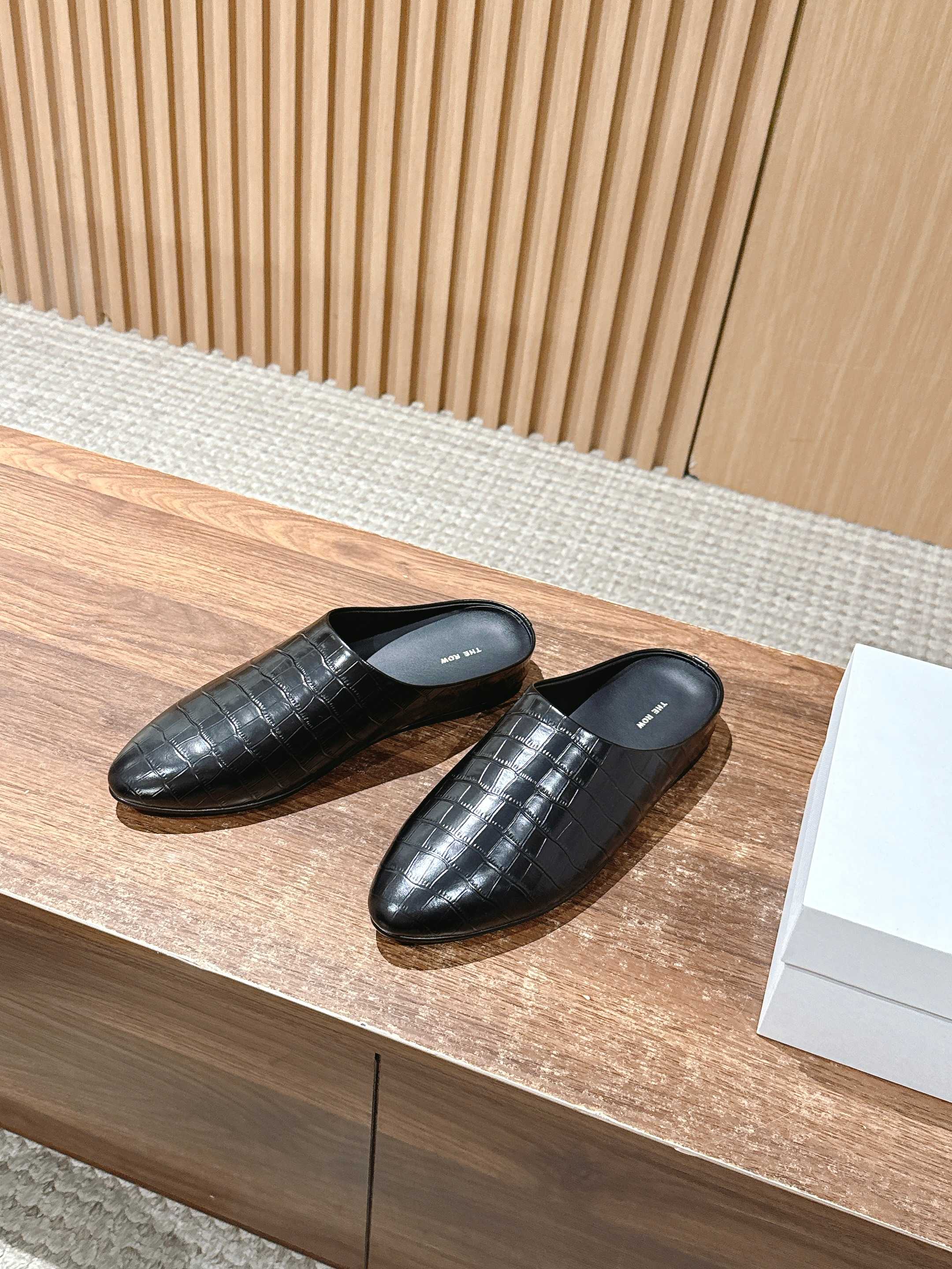 Stylish Cow Skin Timul Slippers: High-Quality Imported Calf Skin, Simple and Beautiful - 图片 2