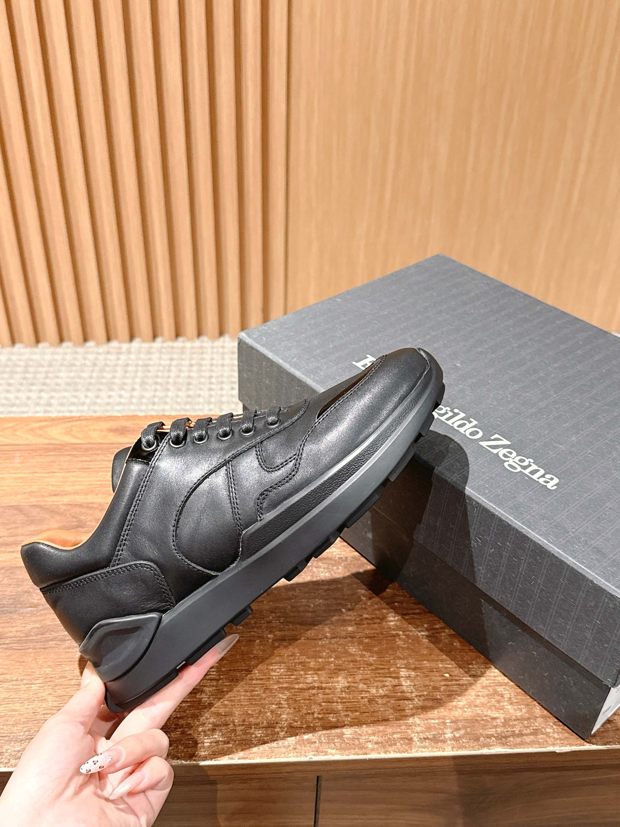 Ermenegildo Zegna Milano Sports Shoes: Stylish, Versatile, and Italian-Made - 图片 5