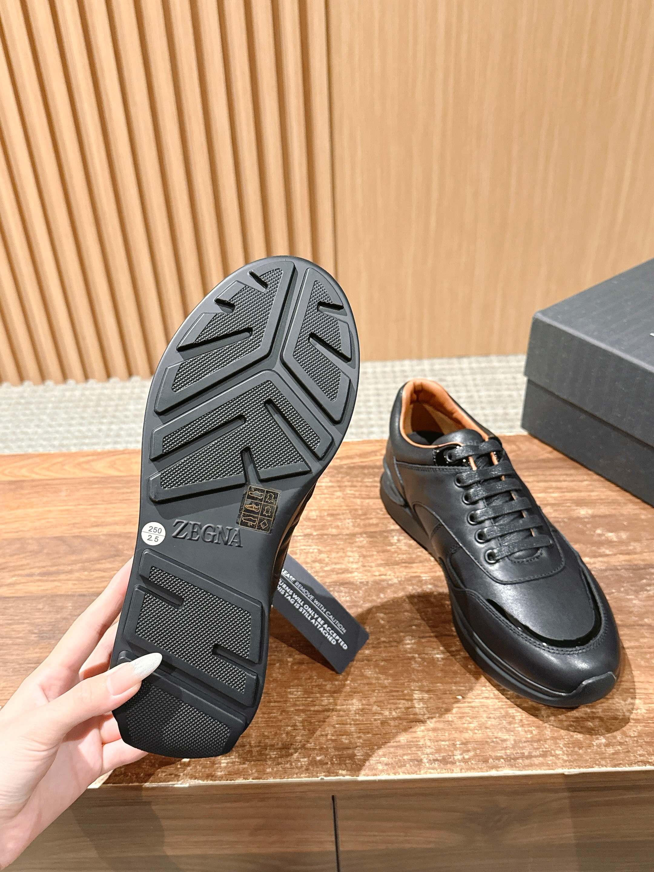 Ermenegildo Zegna Milano Sports Shoes: Stylish, Versatile, and Italian-Made - 图片 9