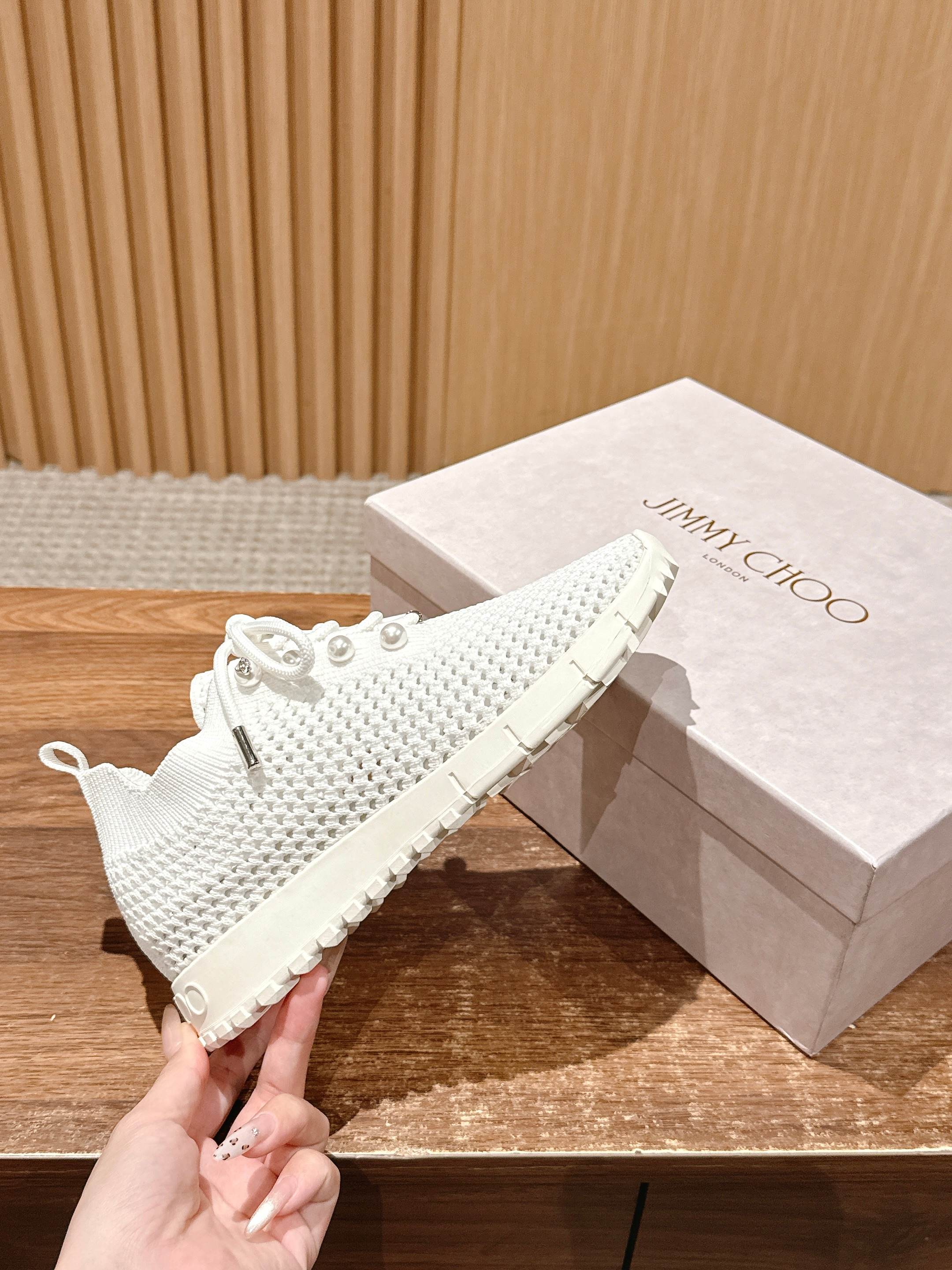💰696 Jimmy Choo 周 周 ! ! It’s beautiful. It’s perfect white. It looks good on foot - 图片 5