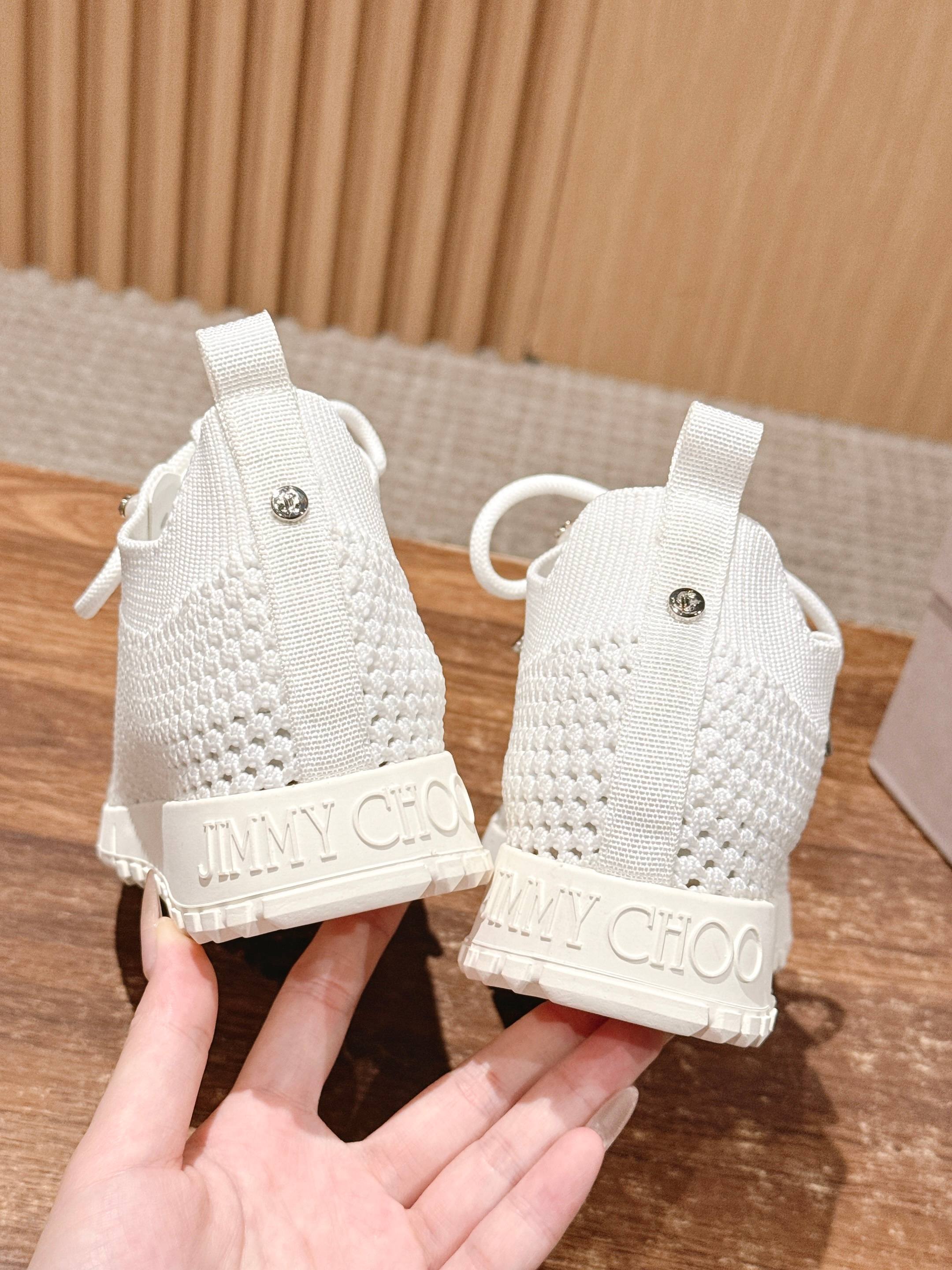 💰696 Jimmy Choo 周 周 ! ! It’s beautiful. It’s perfect white. It looks good on foot - 图片 8