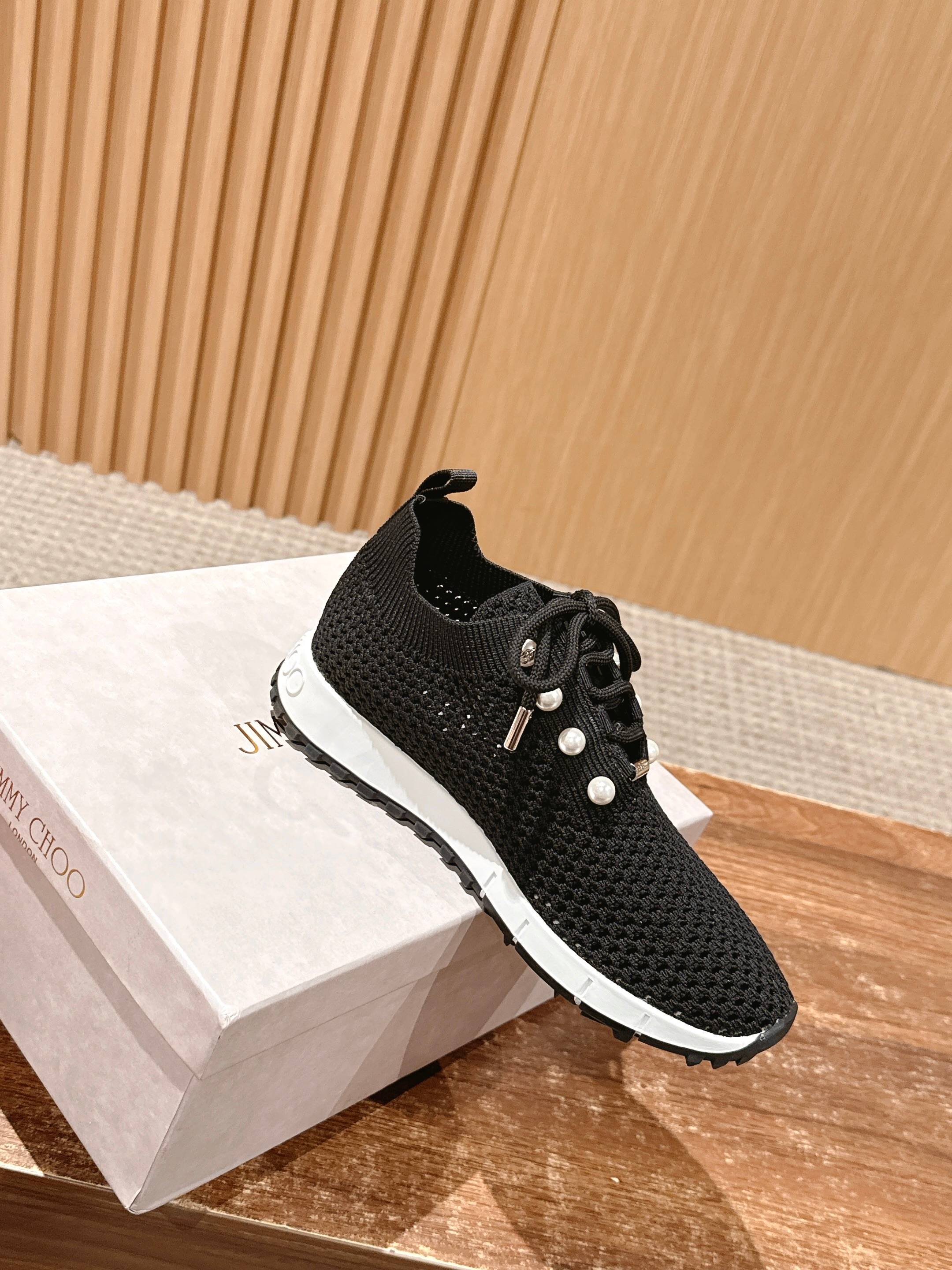 💰696 Jimmy Choo 周 周 ! ! It’s beautiful. It’s perfect white. It looks good on foot - 图片 3