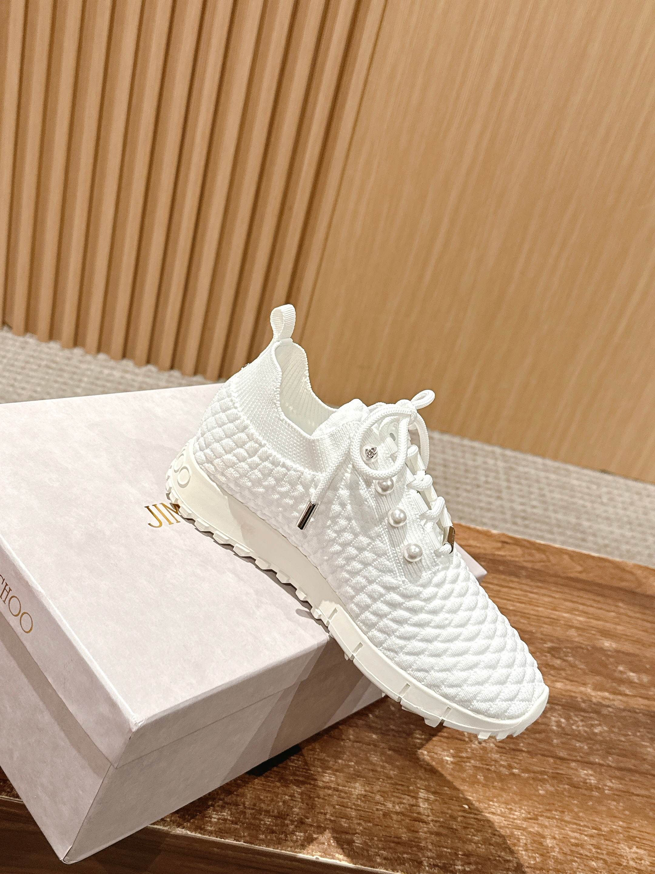 💰696 Jimmy Choo 周 周 ! ! It’s beautiful. It’s perfect white. It looks good on foot - 图片 3