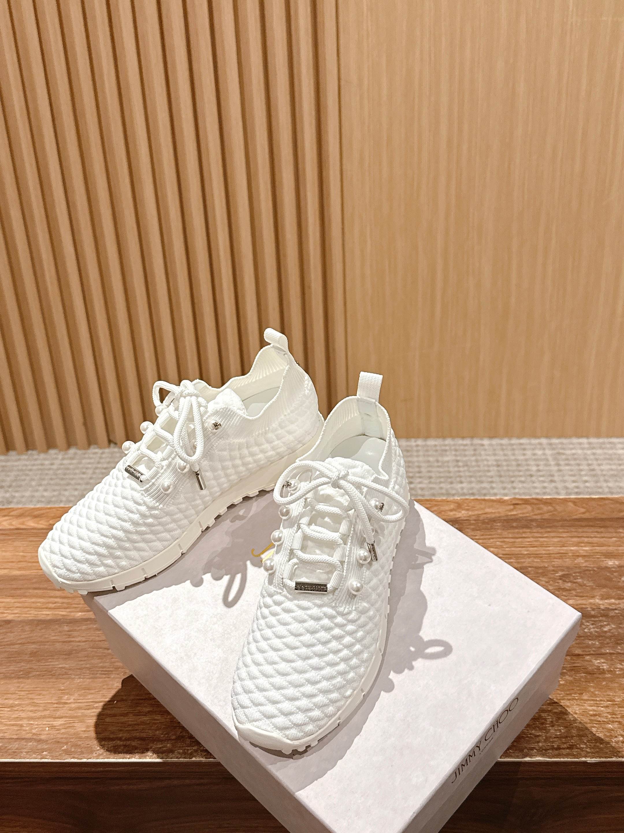 💰696 Jimmy Choo 周 周 ! ! It’s beautiful. It’s perfect white. It looks good on foot - 图片 4
