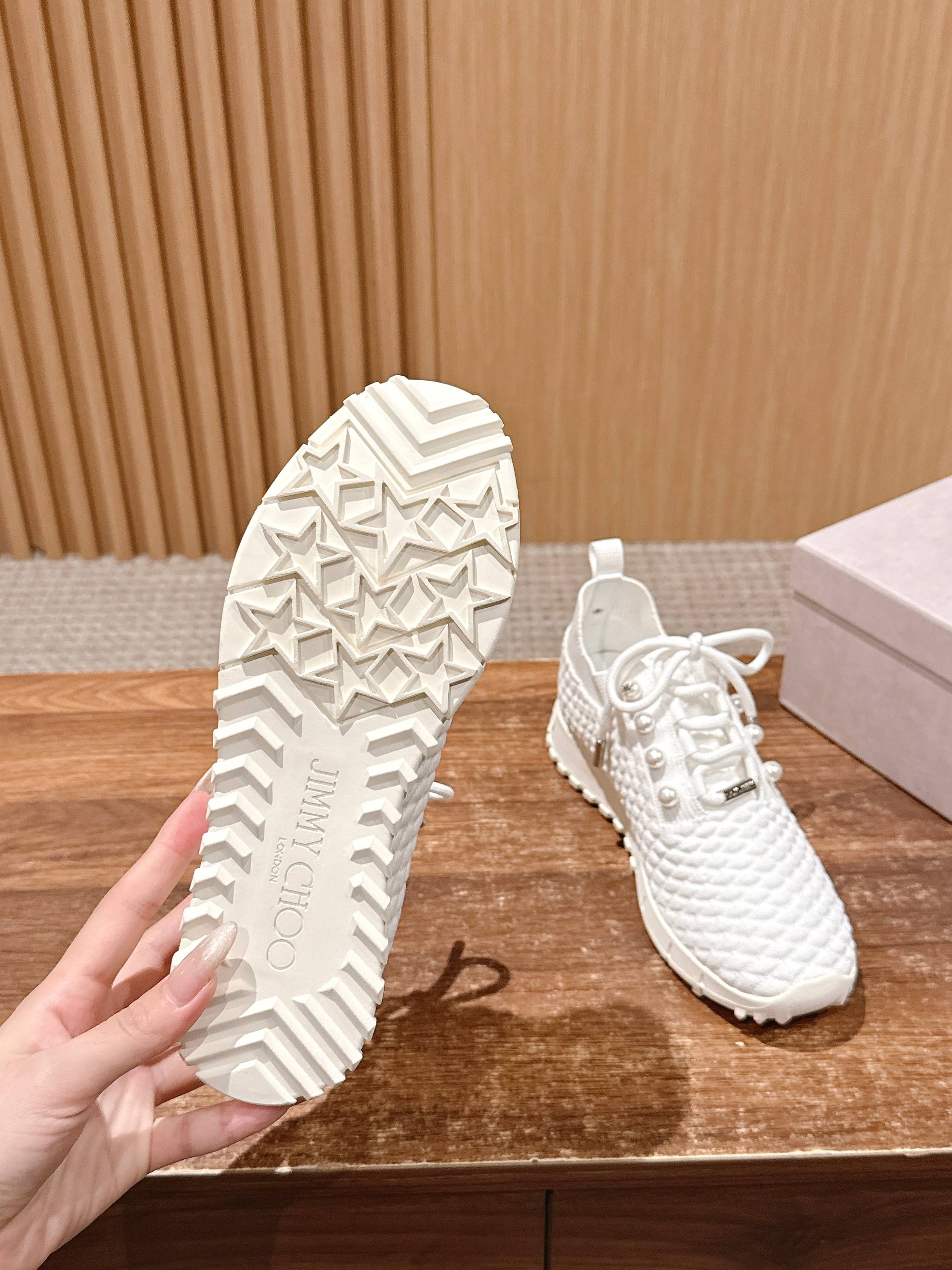 💰696 Jimmy Choo 周 周 ! ! It’s beautiful. It’s perfect white. It looks good on foot - 图片 9