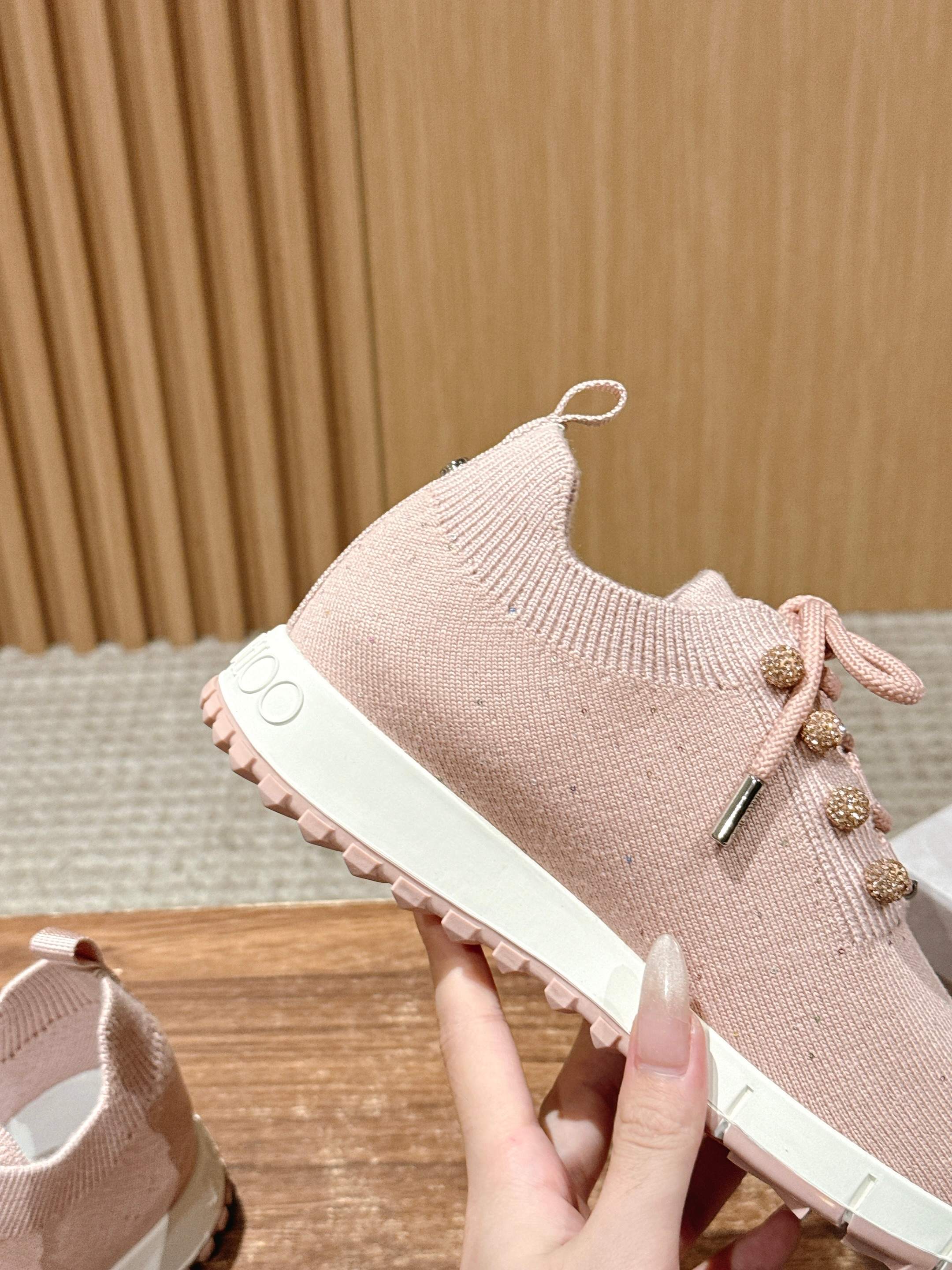 💰696 Jimmy Choo 周 周 ! ! It’s beautiful. It’s perfect white. It looks good on foot - 图片 7