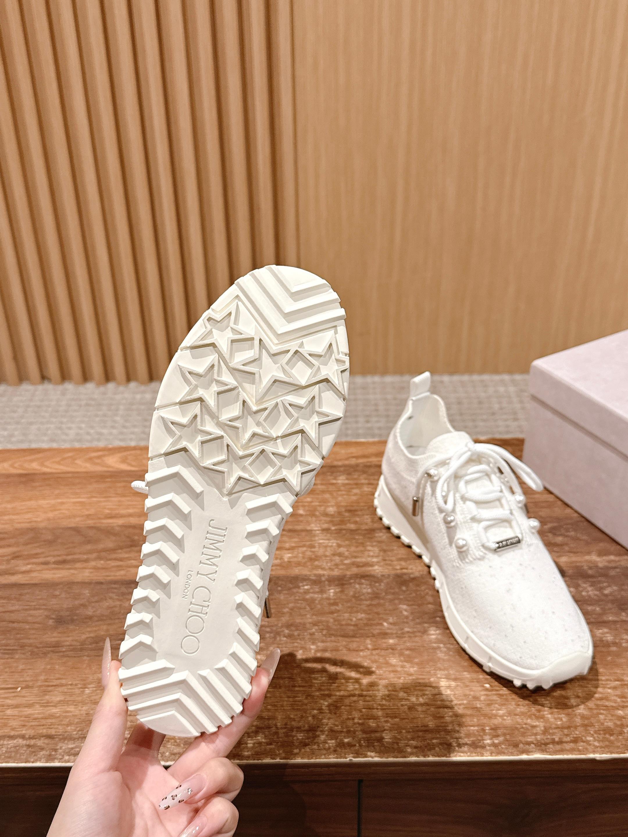 💰696 Jimmy Choo 周 周 ! ! It’s beautiful. It’s perfect white. It looks good on foot - 图片 9