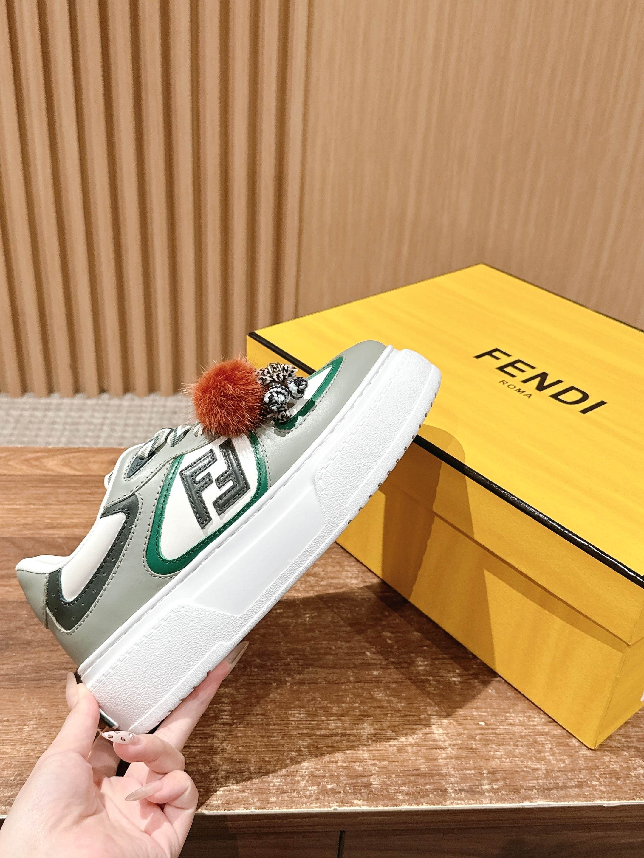 “FENDI Match Platform: New Leather Accessories Collection” - 图片 5