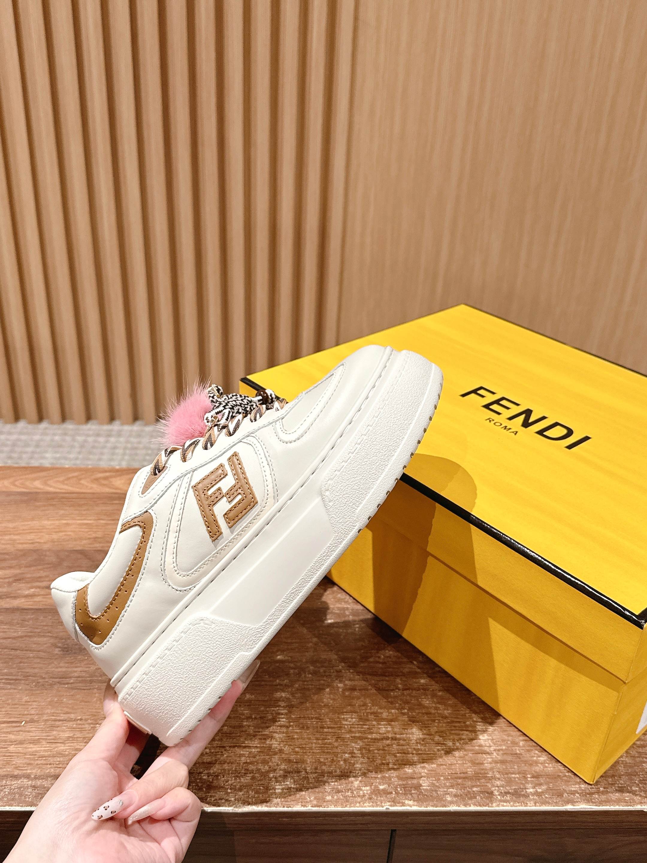 “FENDI Match Platform: New Leather and Suede Sneakers” - 图片 5