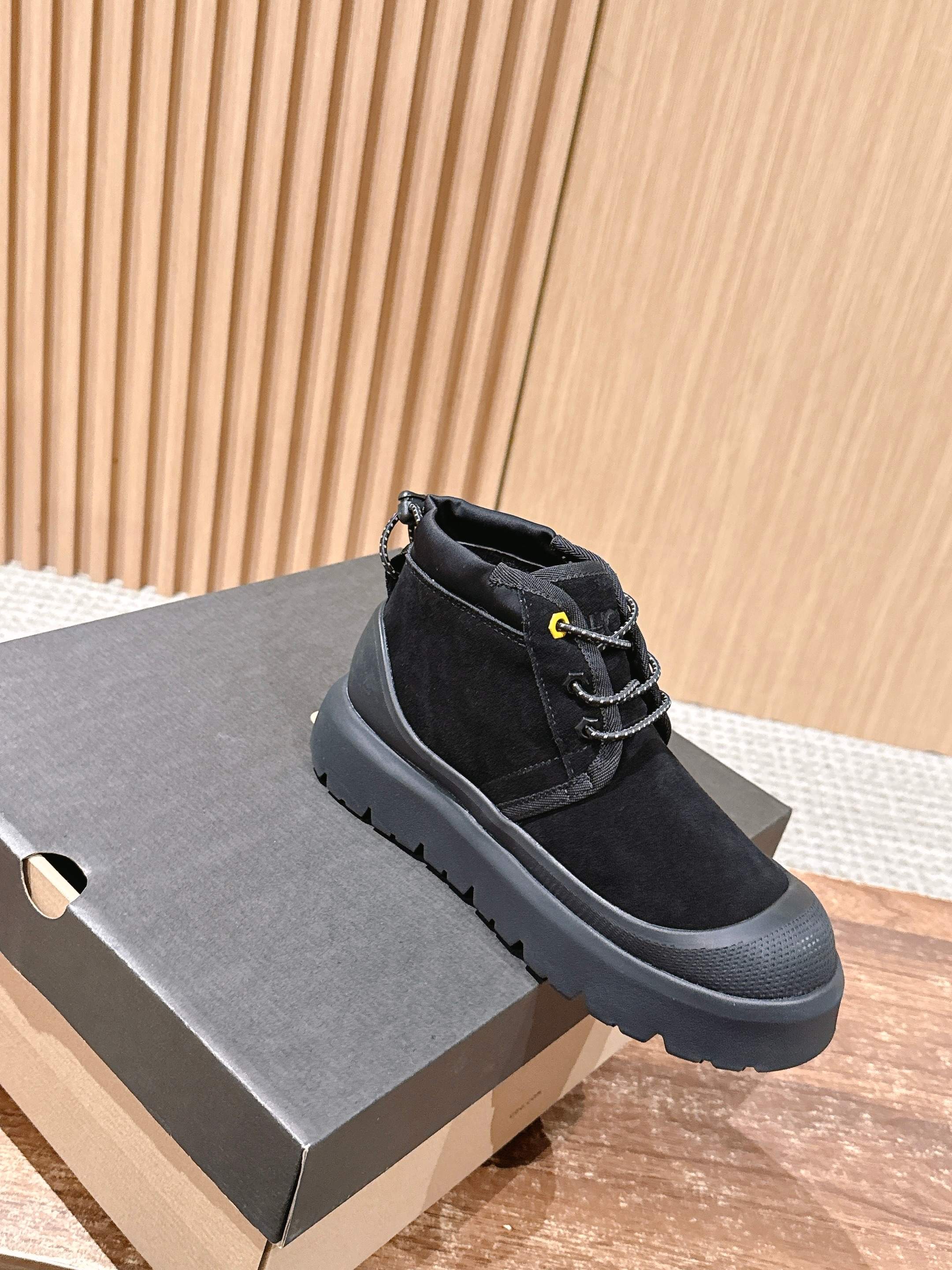 男+10 𝐔𝐆𝐆 油叽叽纽姆防水系列男女同款穿上它和最爱的他        UGG Neumel Weather Hyb