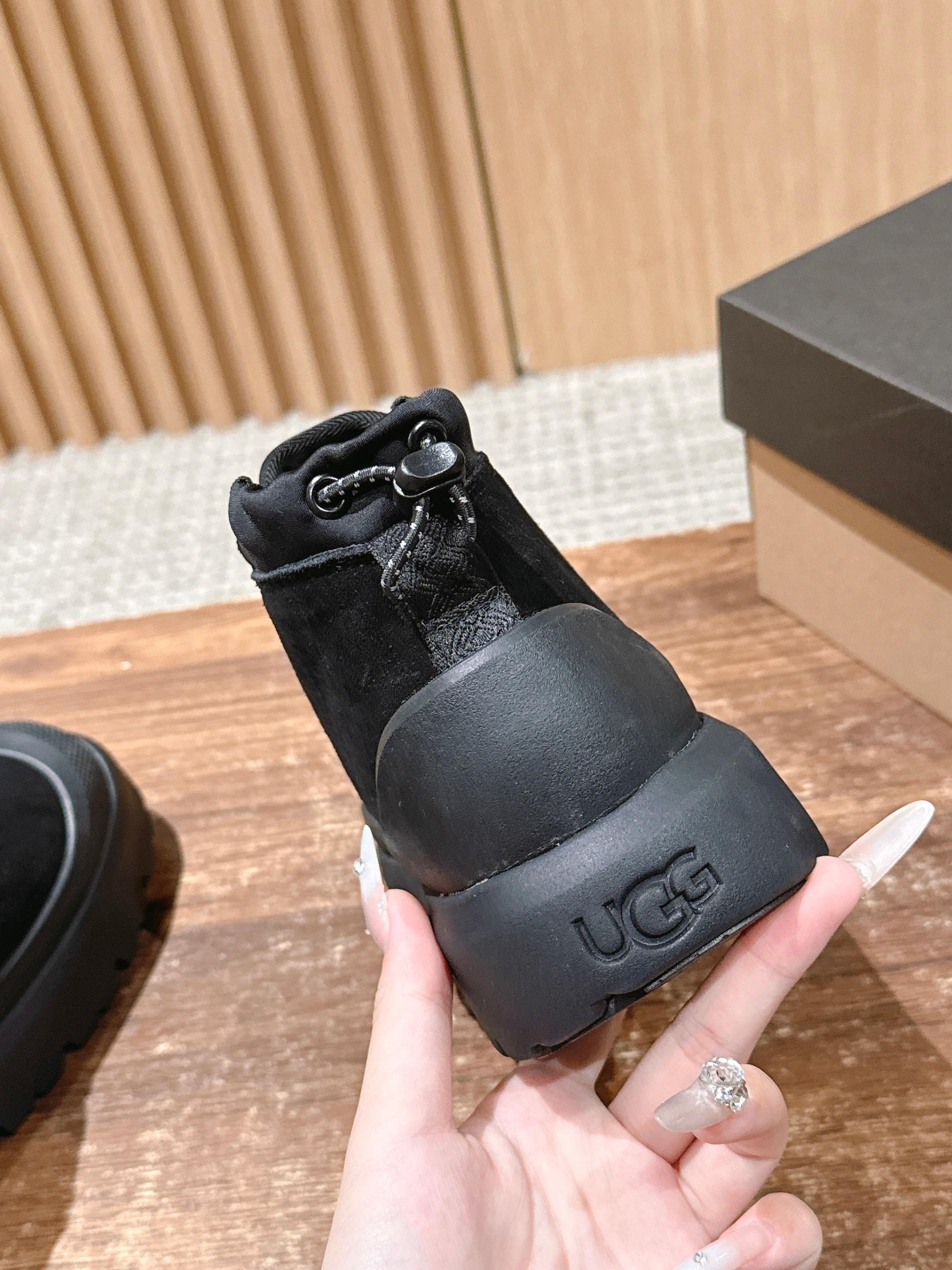 男+10 𝐔𝐆𝐆 油叽叽纽姆防水系列男女同款穿上它和最爱的他        UGG Neumel Weather Hyb