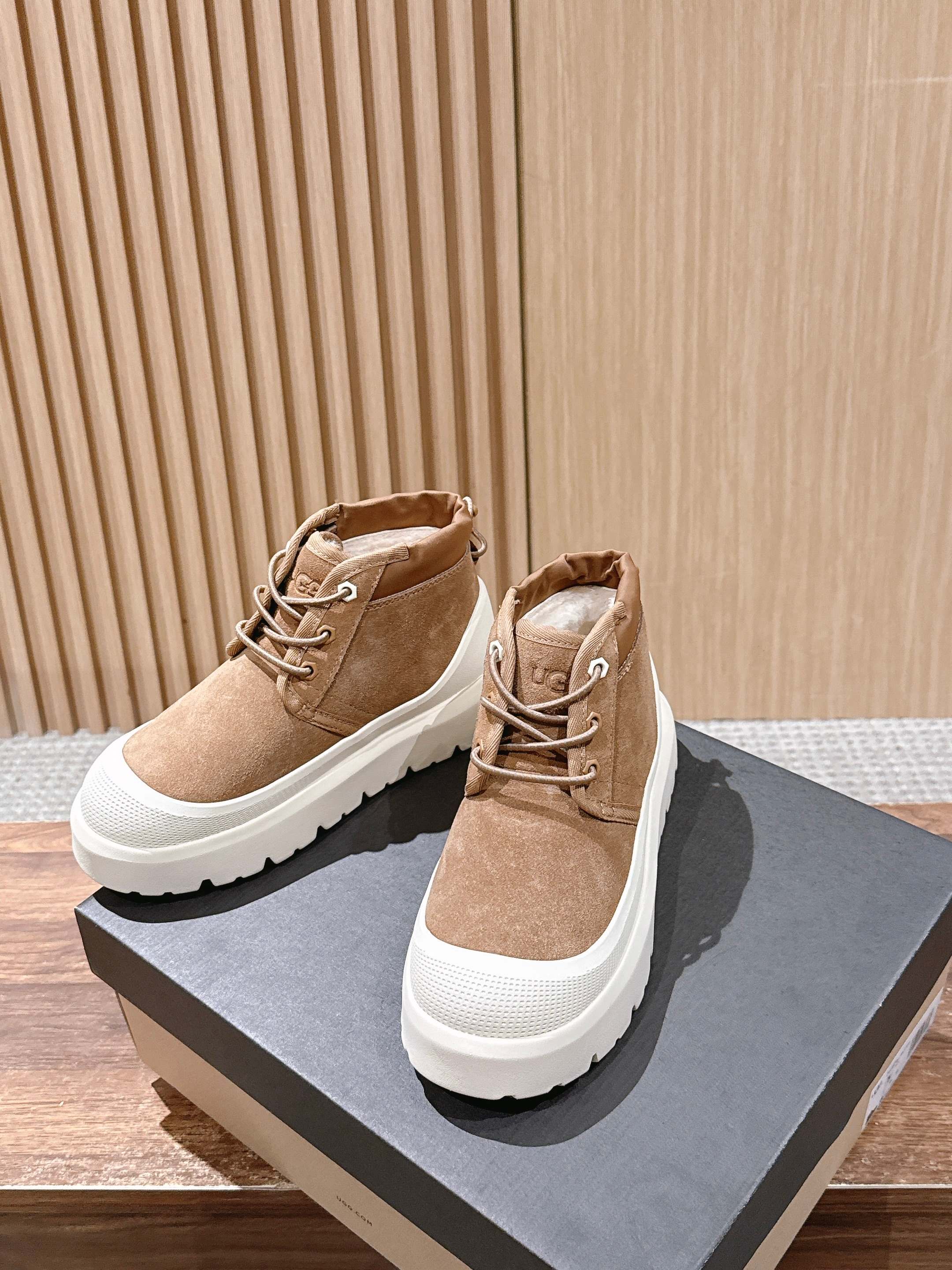 男+10 𝐔𝐆𝐆 油叽叽纽姆防水系列男女同款穿上它和最爱的他 UGG Neumel Weather Hyb 男+10 𝐔𝐆𝐆 油叽叽纽姆防水系列男女同款穿上它和最爱的他 UGG Neumel Weather Hyb