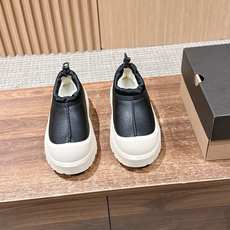 男+10 𝐔𝐆𝐆 油叽叽纽姆防水系列男女同款穿上它和最爱的他 UGG Tasman Weather Hyb 男+10 𝐔𝐆𝐆 油叽叽纽姆防水系列男女同款穿上它和最爱的他 UGG Tasman Weather Hyb