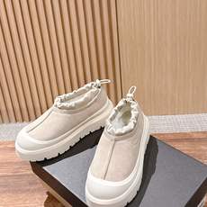 男+10 𝐔𝐆𝐆 油叽叽纽姆防水系列男女同款穿上它和最爱的他 UGG Tasman Weather Hyb 男+10 𝐔𝐆𝐆 油叽叽纽姆防水系列男女同款穿上它和最爱的他 UGG Tasman Weather Hyb