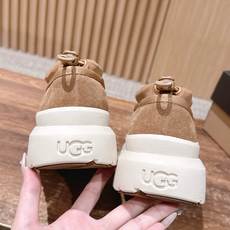 男+10 𝐔𝐆𝐆 油叽叽纽姆防水系列男女同款穿上它和最爱的他 UGG Tasman Weather Hyb 男+10 𝐔𝐆𝐆 油叽叽纽姆防水系列男女同款穿上它和最爱的他 UGG Tasman Weather Hyb