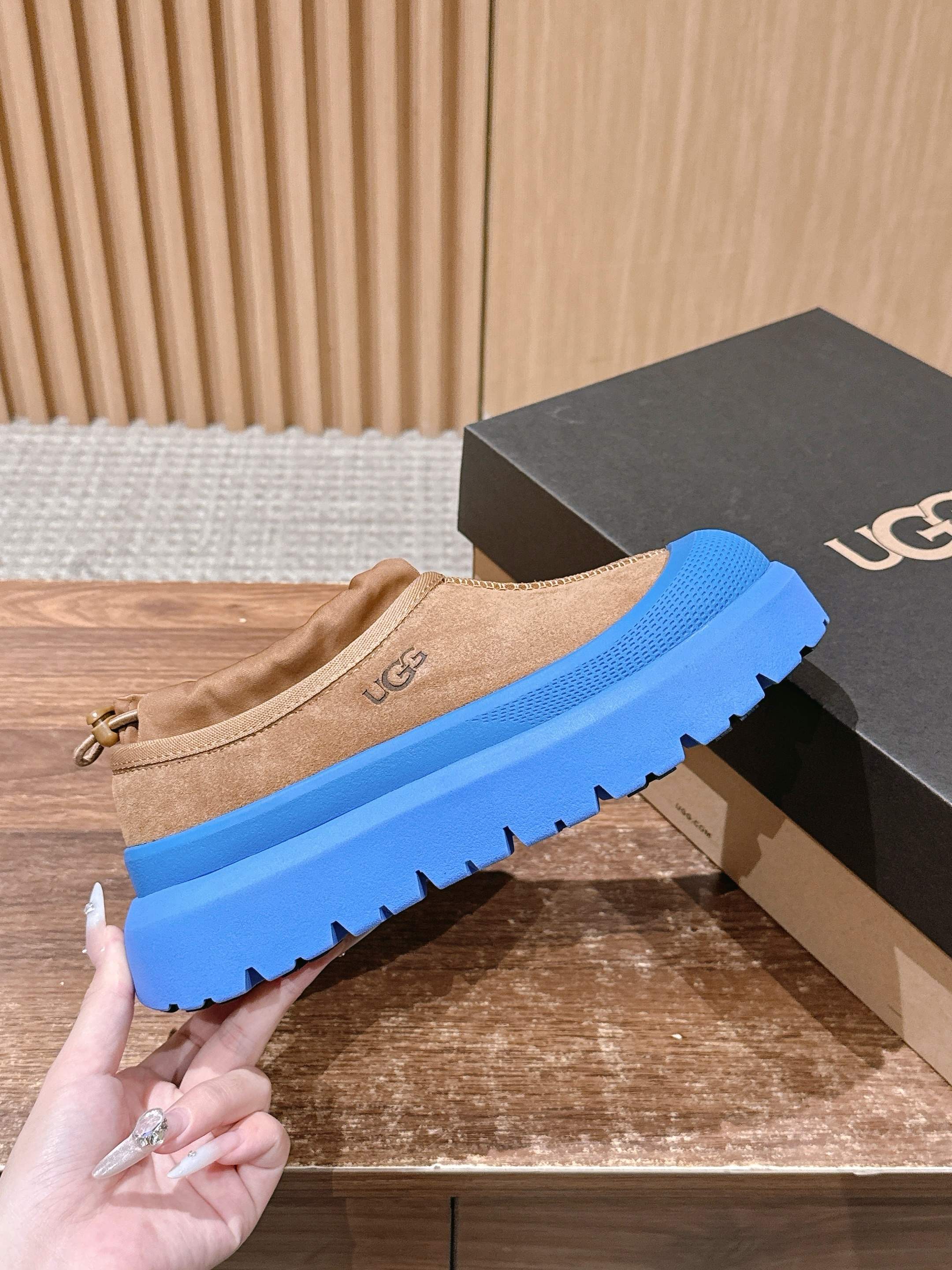 男+10 𝐔𝐆𝐆 油叽叽纽姆防水系列男女同款穿上它和最爱的他        UGG Tasman Weather Hyb