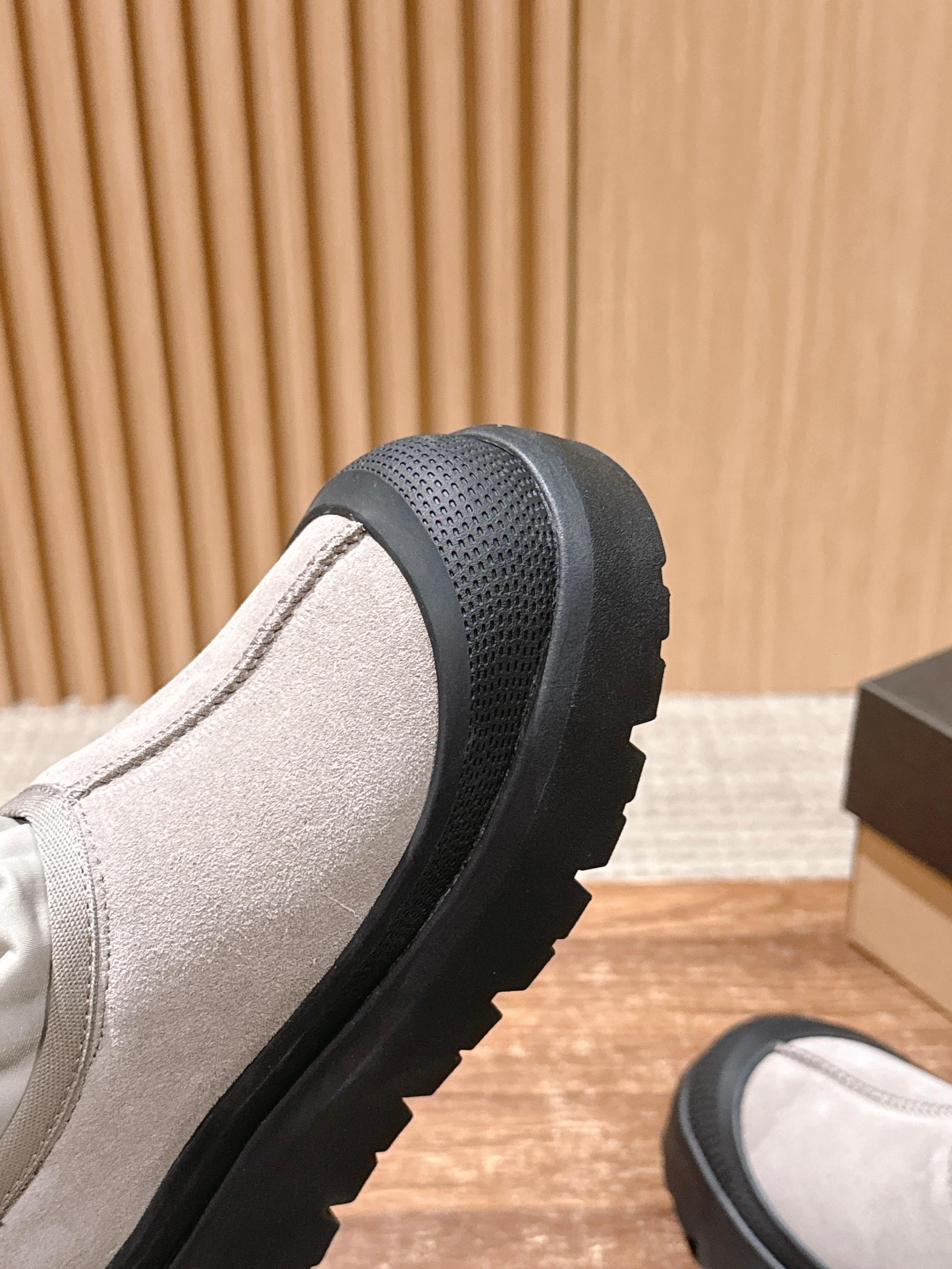 男+10 𝐔𝐆𝐆 油叽叽纽姆防水系列男女同款穿上它和最爱的他 UGG Tasman Weather Hyb 男+10 𝐔𝐆𝐆 油叽叽纽姆防水系列男女同款穿上它和最爱的他 UGG Tasman Weather Hyb