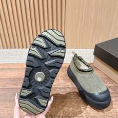 男+10 𝐔𝐆𝐆 油叽叽纽姆防水系列男女同款穿上它和最爱的他 UGG Tasman Weather Hyb 男+10 𝐔𝐆𝐆 油叽叽纽姆防水系列男女同款穿上它和最爱的他 UGG Tasman Weather Hyb