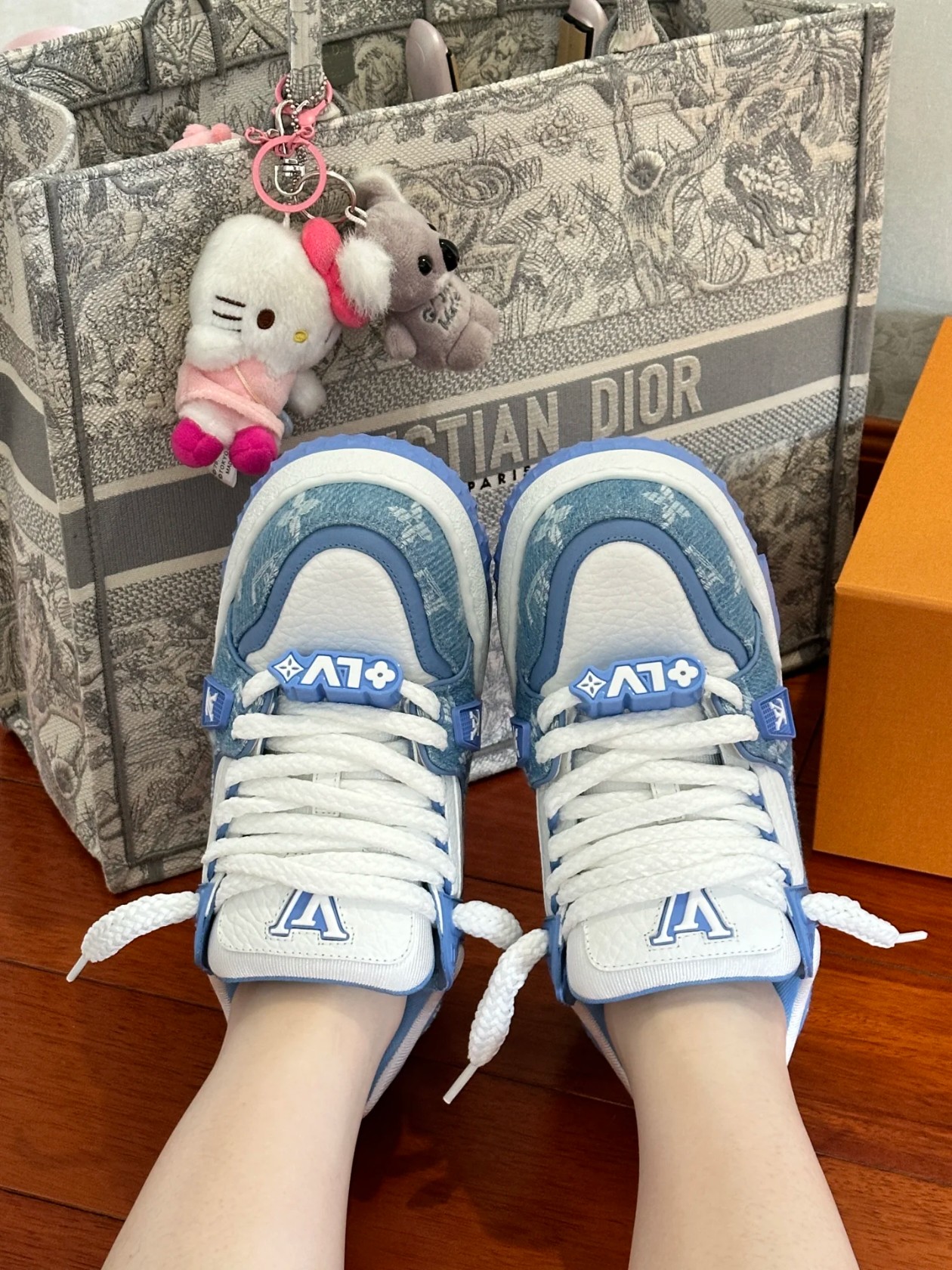 NO:723900,Upper foot picture reference #, casual shoes/sports shoes, sneakers19860909上脚图参考#,休闲鞋/运动鞋,sneakers,Women's Shoes