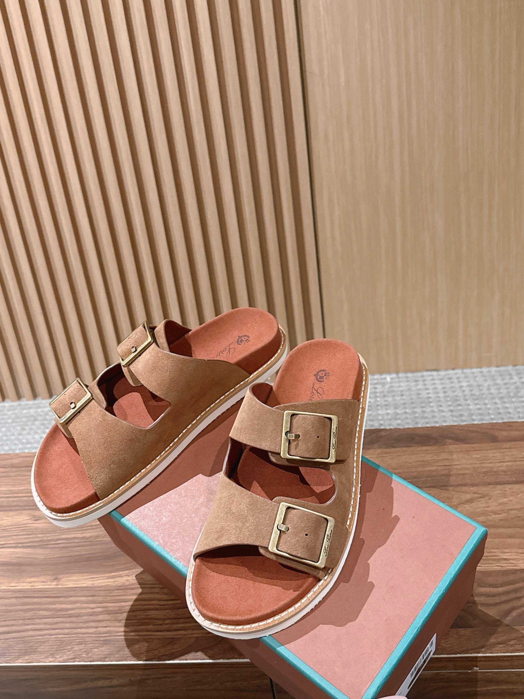 Loro Piana Slides