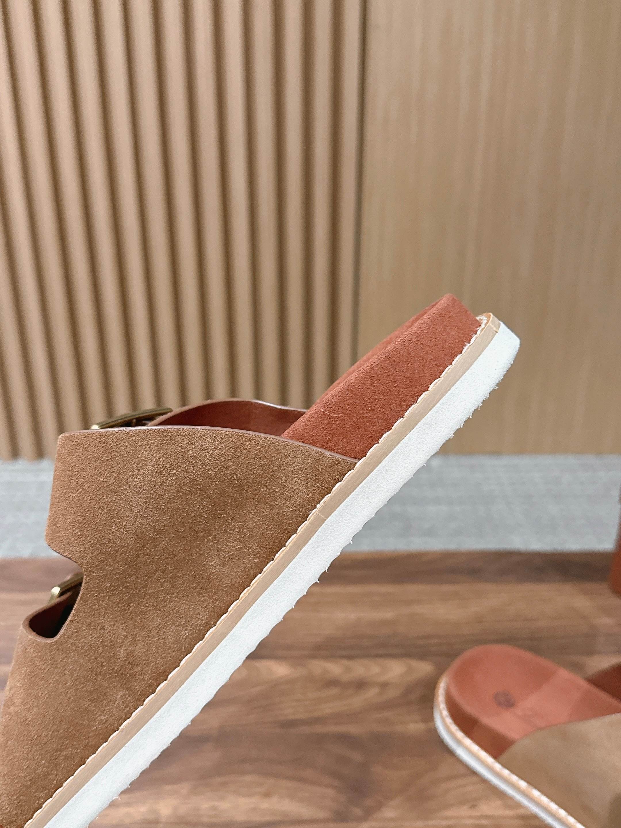 Loro Piana Slides