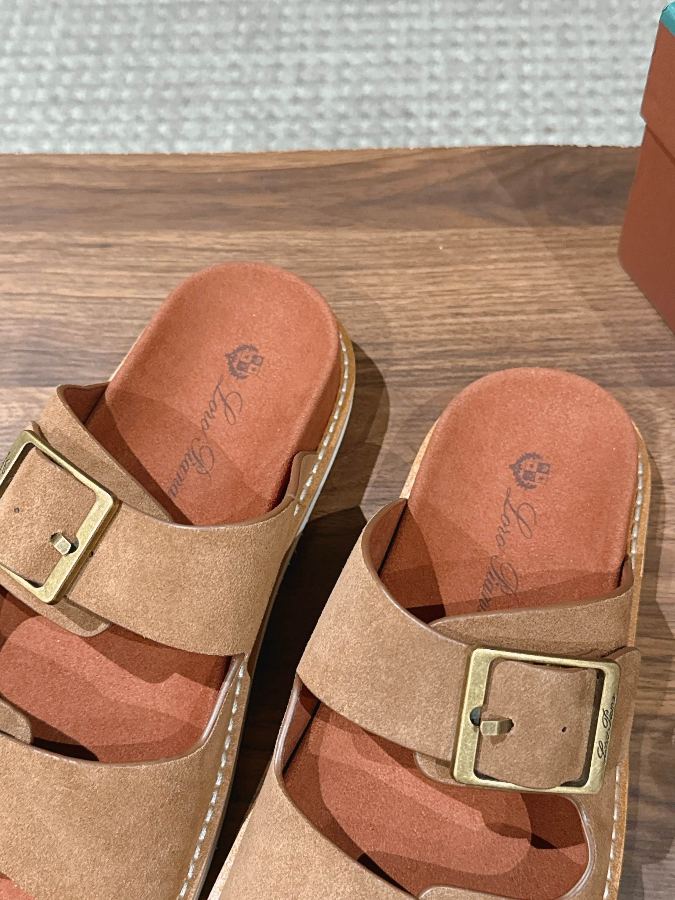 Loro Piana Slides